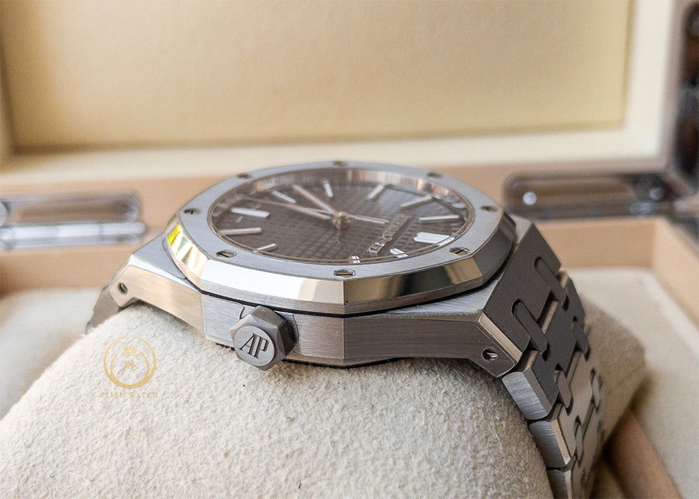AP ROO 15510ST Grey Dial