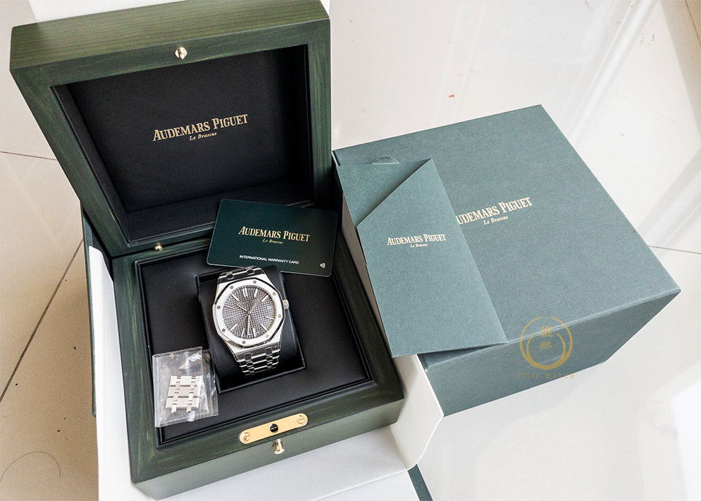 AP ROO 15510ST Grey Dial