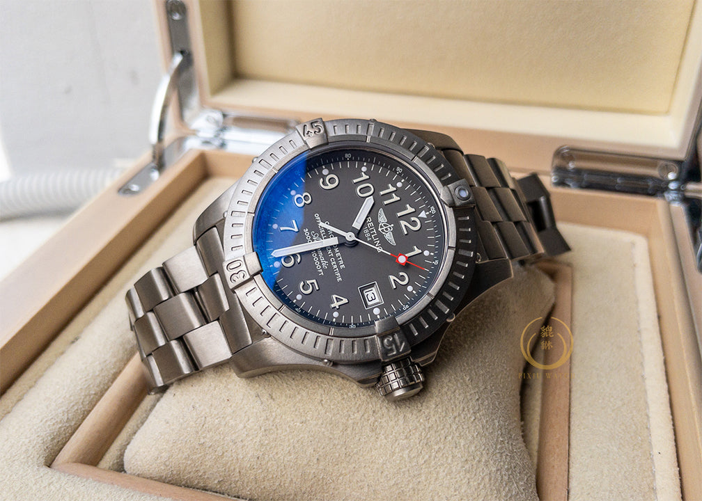 Breitling Avenger Seawolf Ti