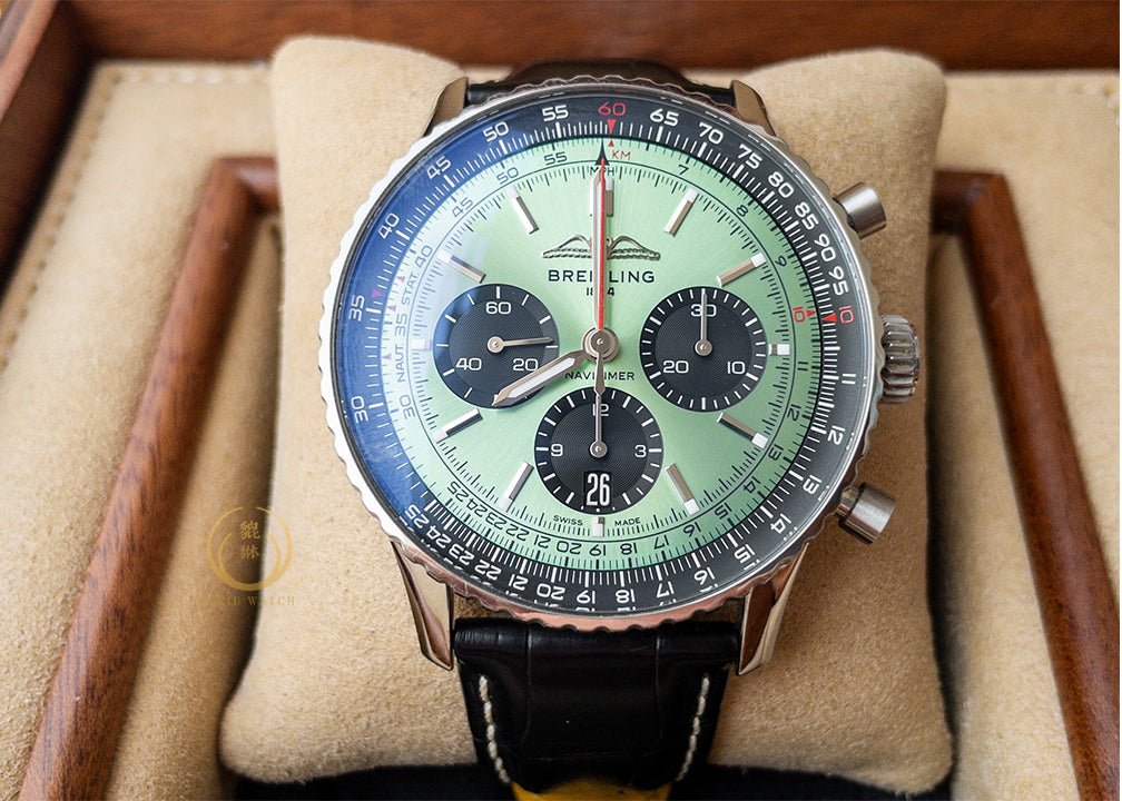 Breitling Navitimer B01 Green