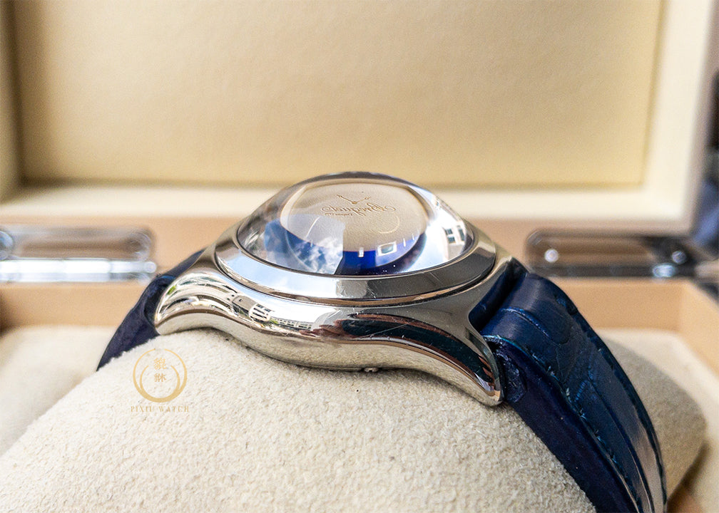 Corum Bubble Date Steel