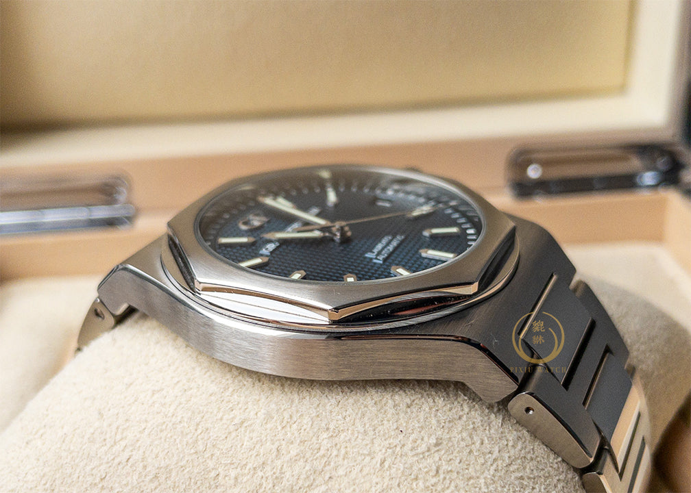 Girard Perregaux Laureato Steel