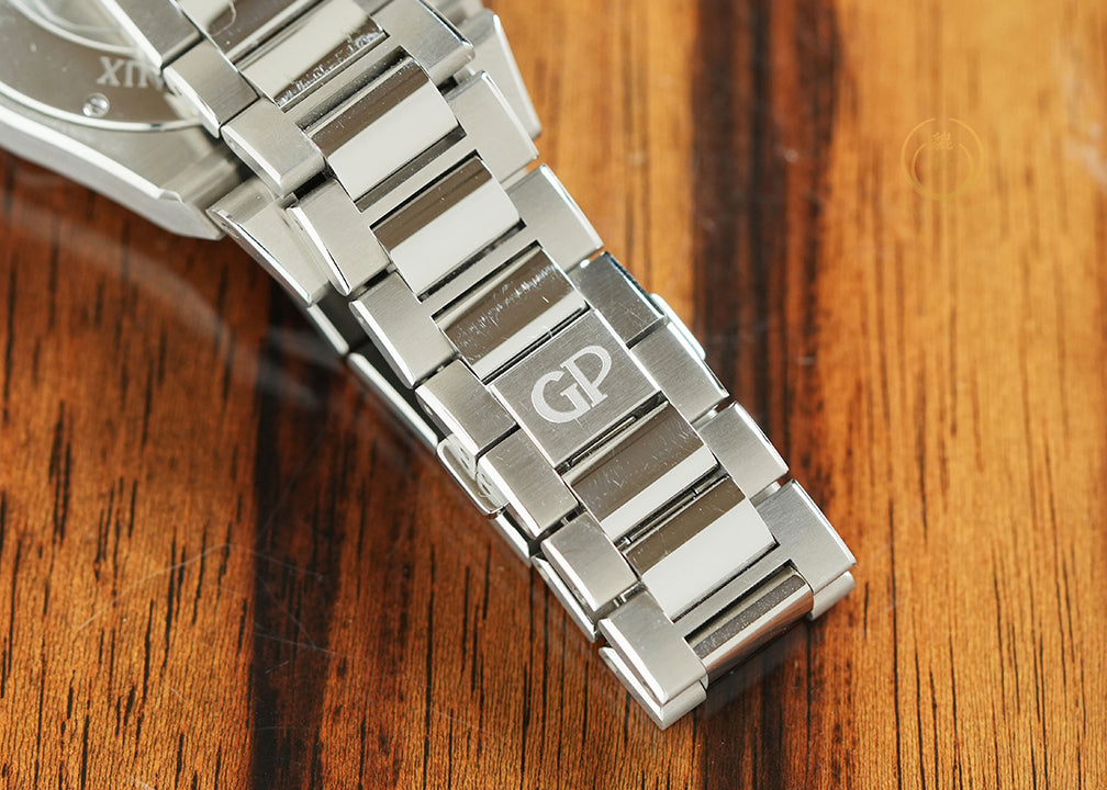 GP Laureato Chrono Panda Dial 81020