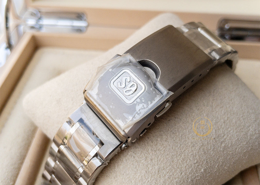 Grand Seiko Diver SBGH255 Ti
