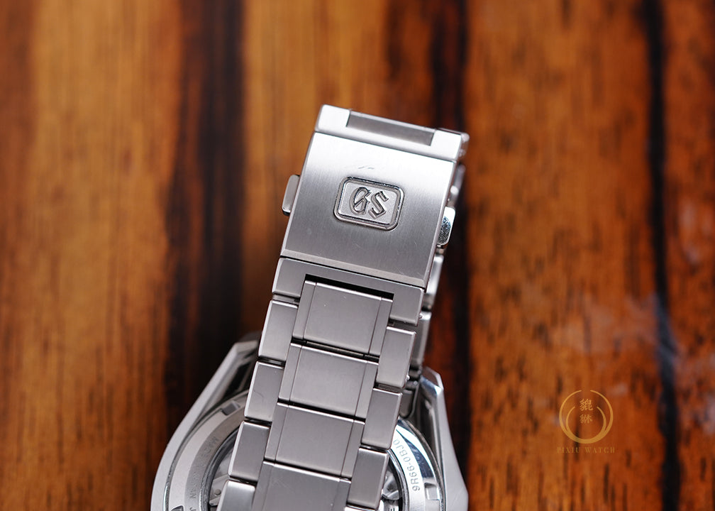 Grand Seiko Spring Drive GMT Mistflake Dial