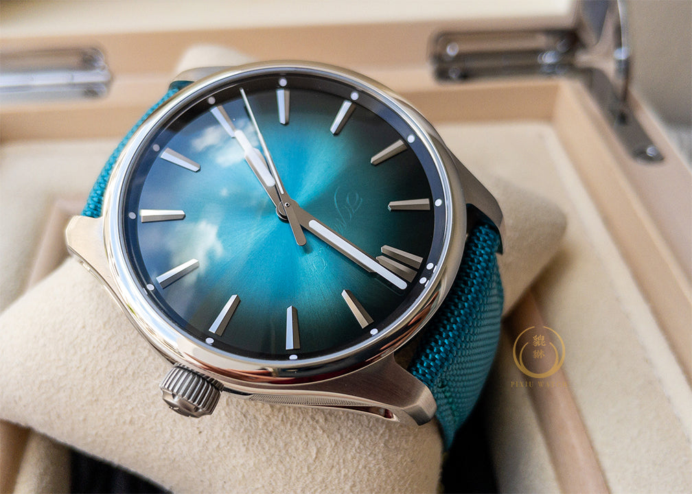“Brand New” H. Moser & Cie. Pioneer Blue Lagoon