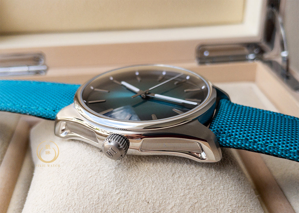 “Brand New” H. Moser & Cie. Pioneer Blue Lagoon