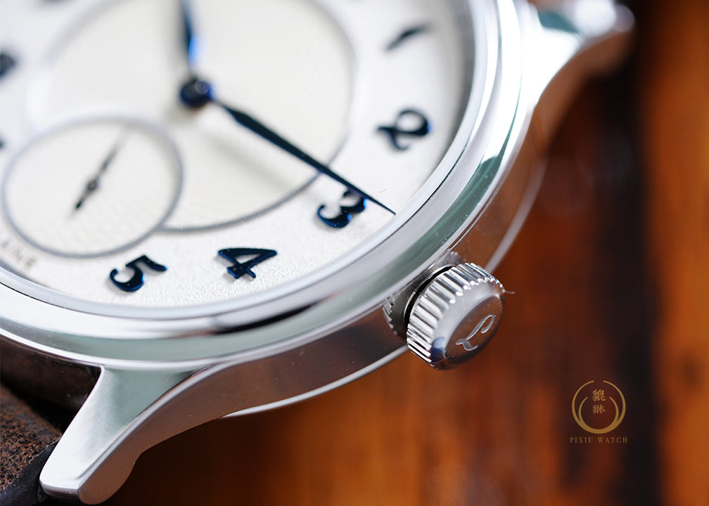 Laine V38 Frosted Center Guilloche
