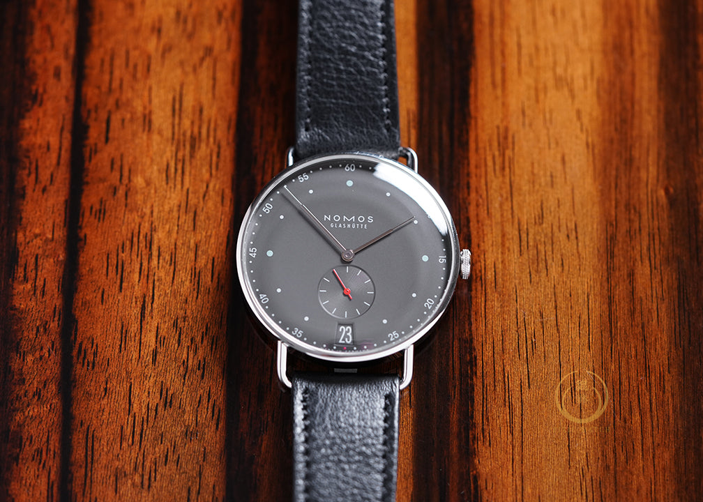 NOMOS Metro 38 Date Urban Gray