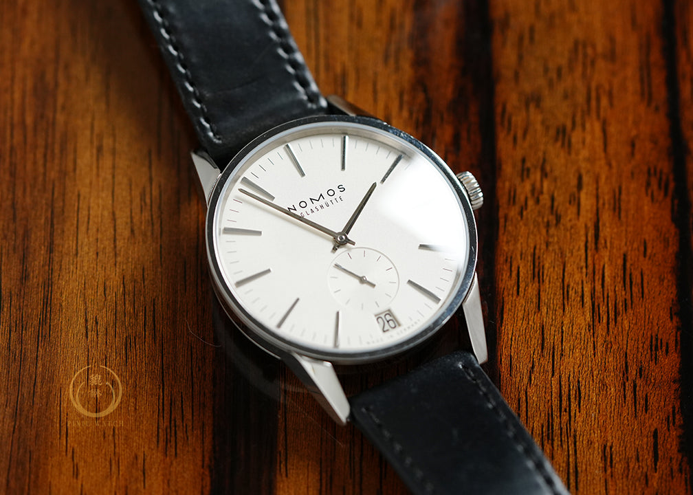 NOMOS Zurich Datum 802