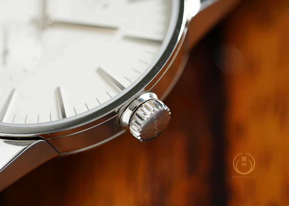 NOMOS Zurich Datum 802