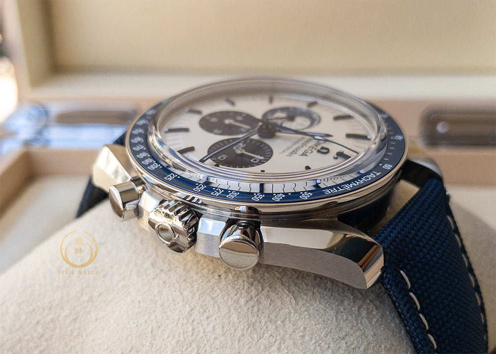 Omega Speedmaster Snoopy Award