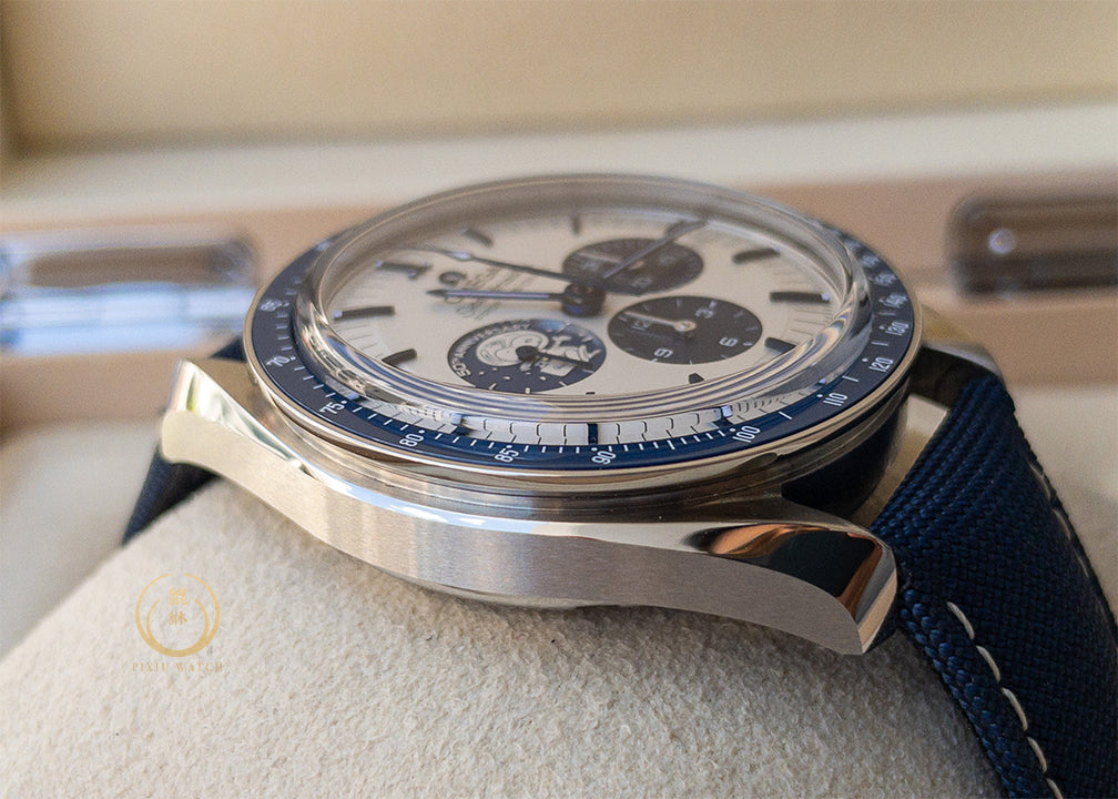 Omega Speedmaster Snoopy Award