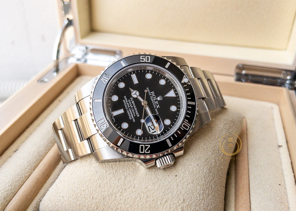 Rolex Submariner Date