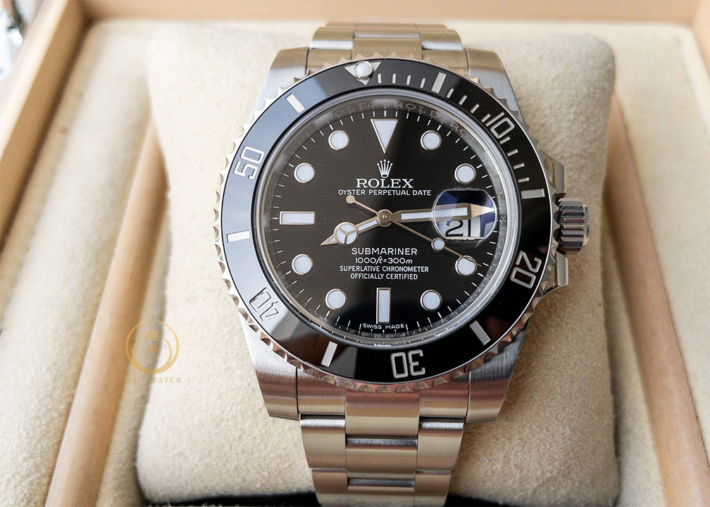 Rolex Submariner Date