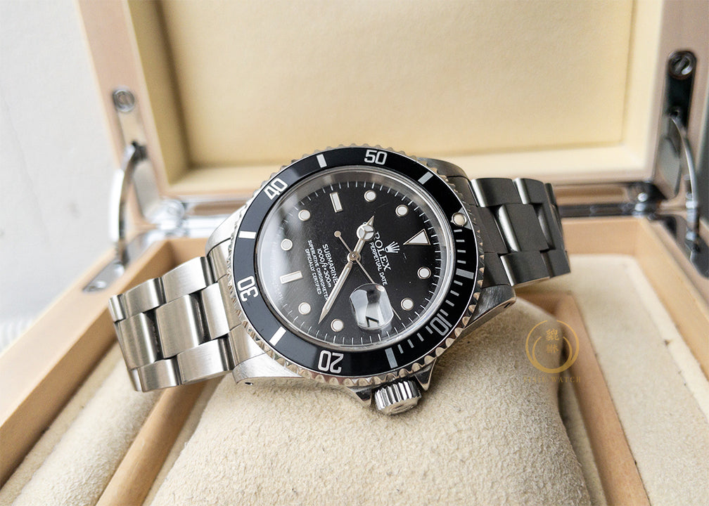 Rolex Submariner Date 16610