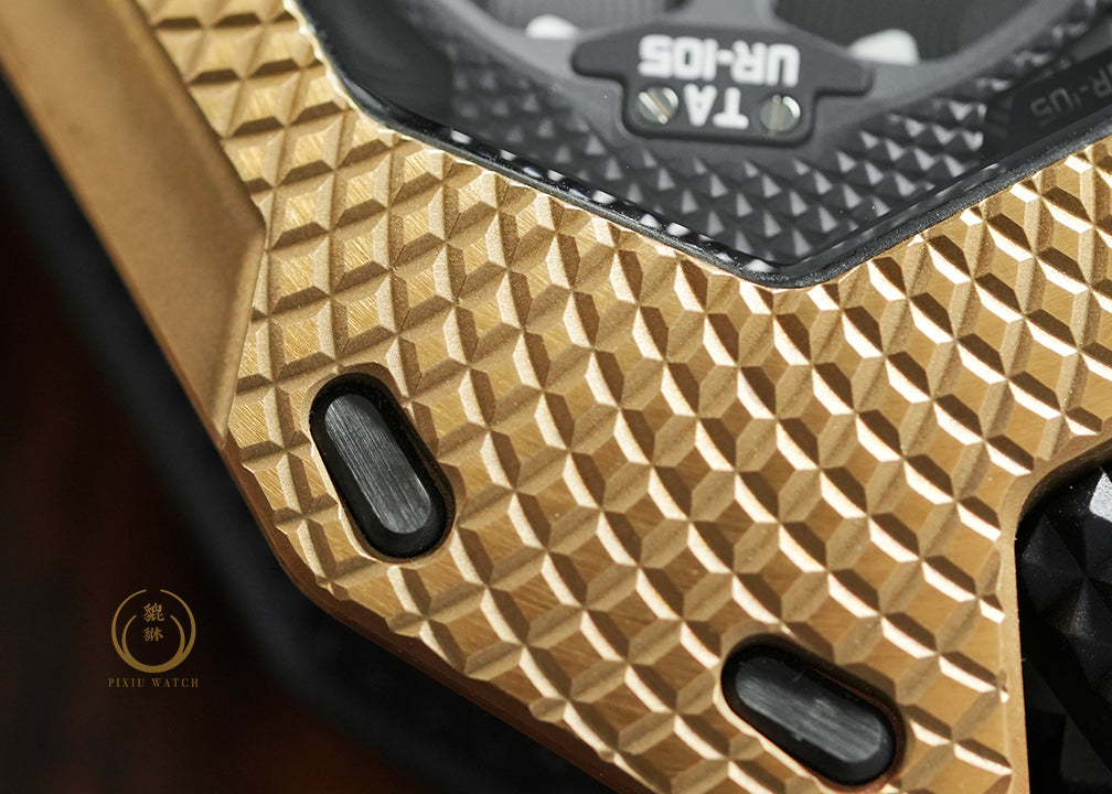 Urwerk UR-105 TA Raging Gold Limited