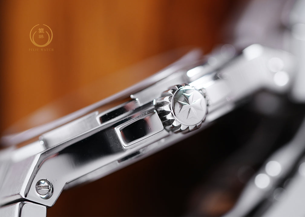 Vacheron Constantin Overseas 42050 Mid Size 1st Gen