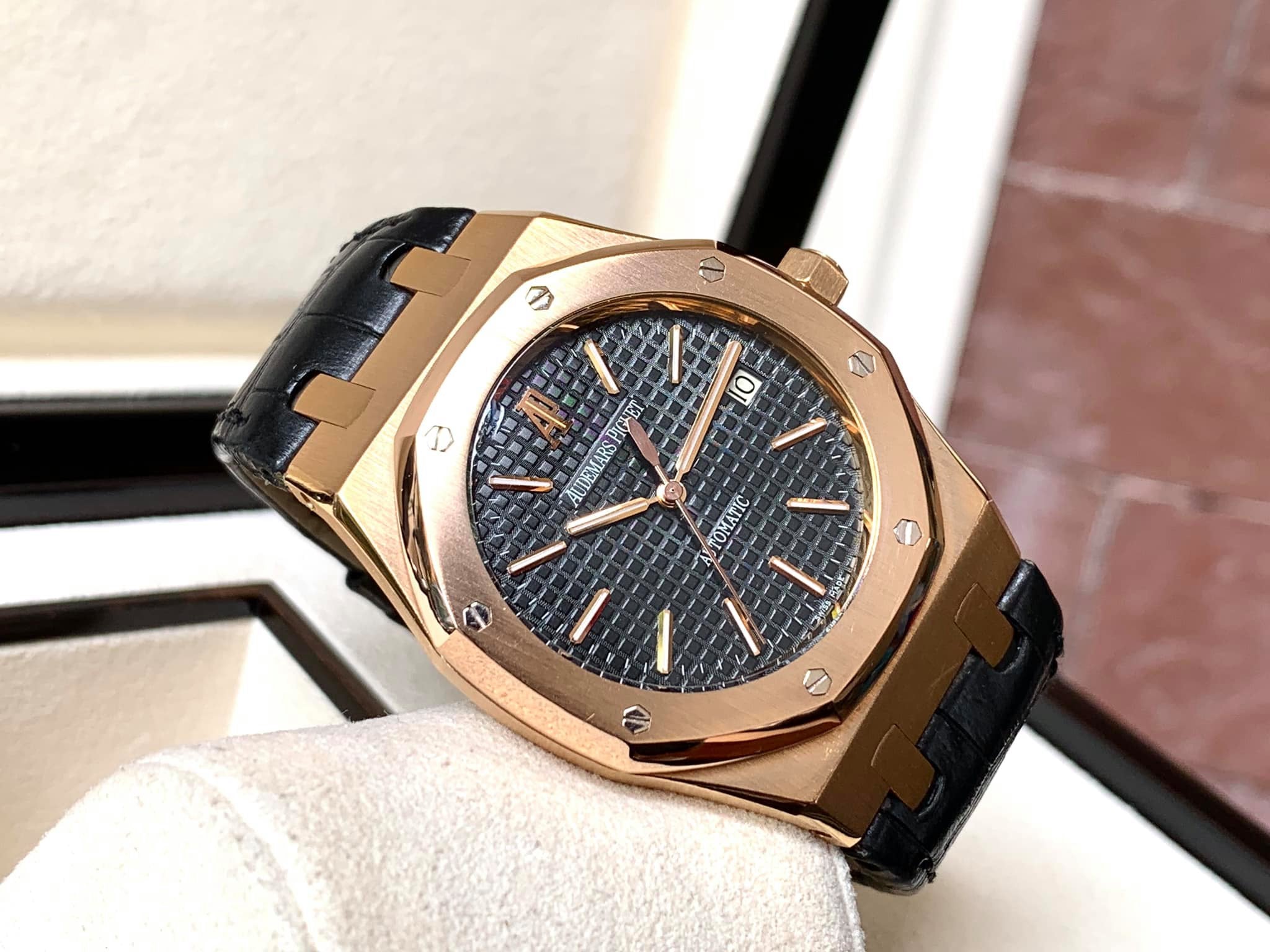 Audemars Piguet Royal Oak Selfwinding Rose Gold 15300OR