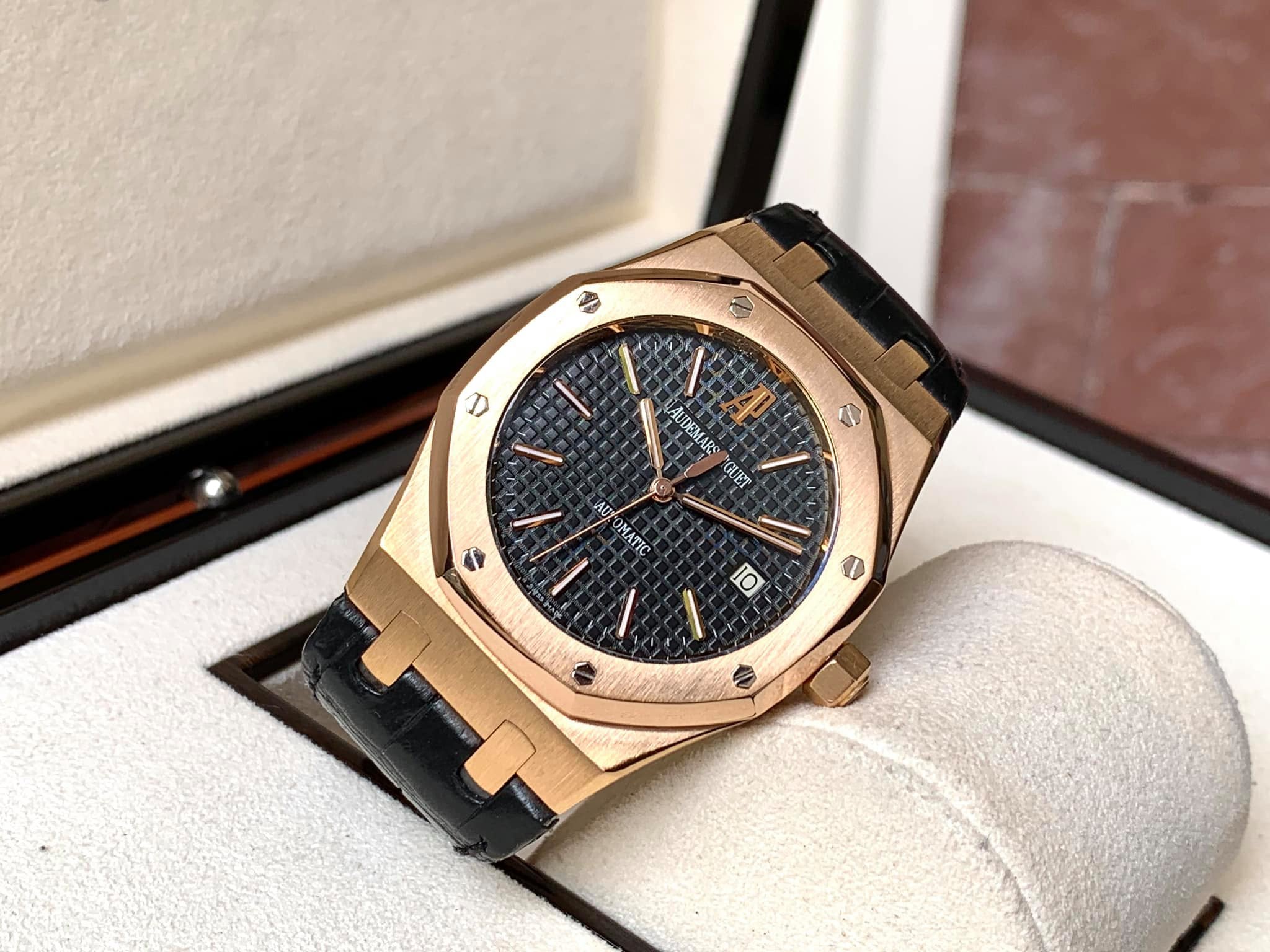 Audemars Piguet Royal Oak Selfwinding Rose Gold 15300OR
