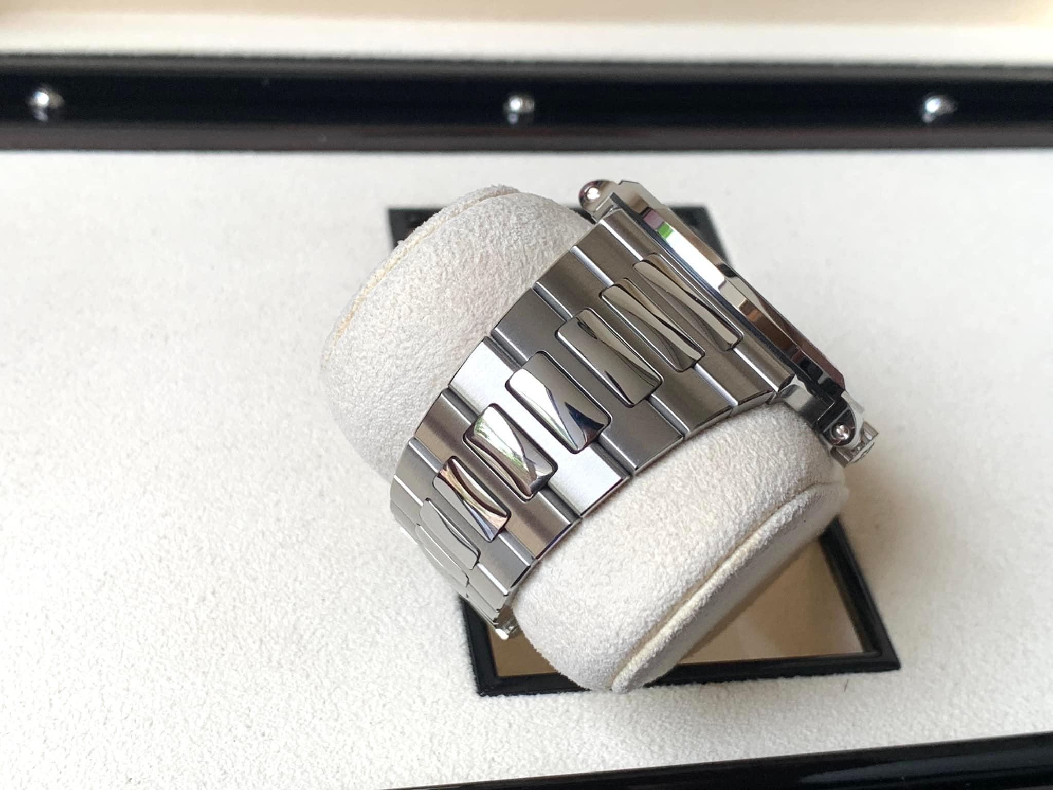 Patek Philippe Nautilus 5711/1A White Dial