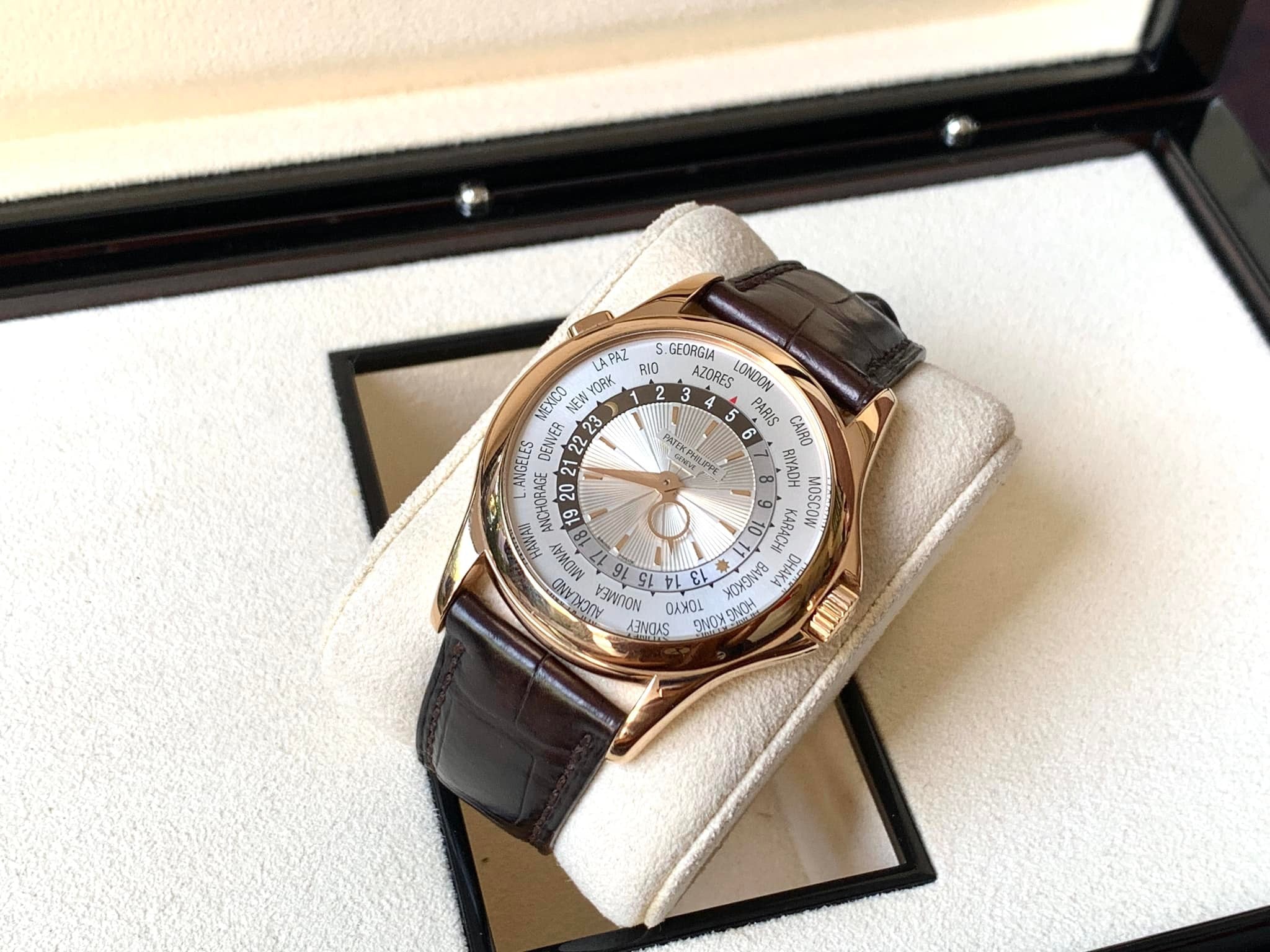 Patek Philippe World Time 5130R Rose Gold