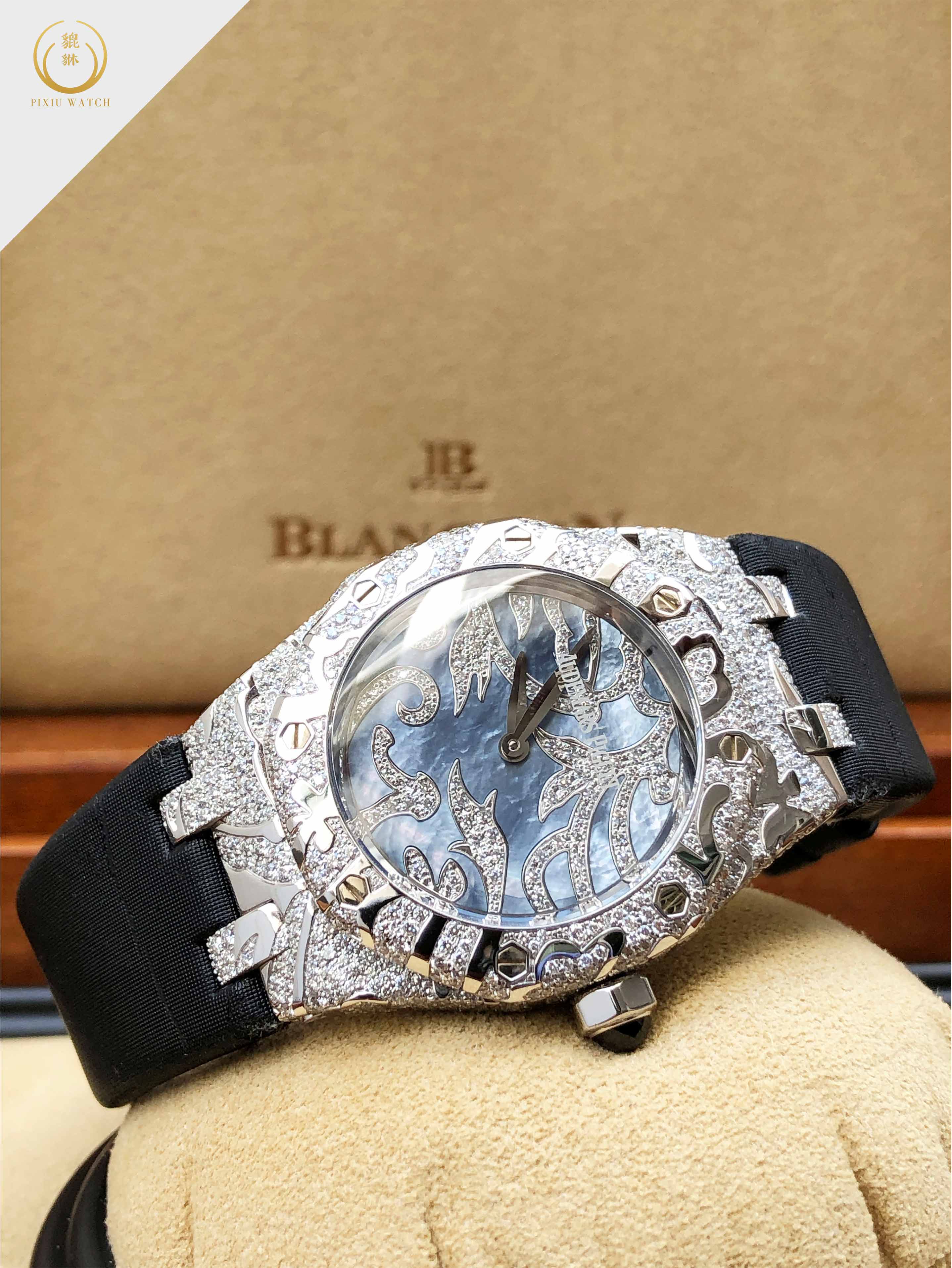 Audemars Piguet Royal Oak Lady Leaves Collection