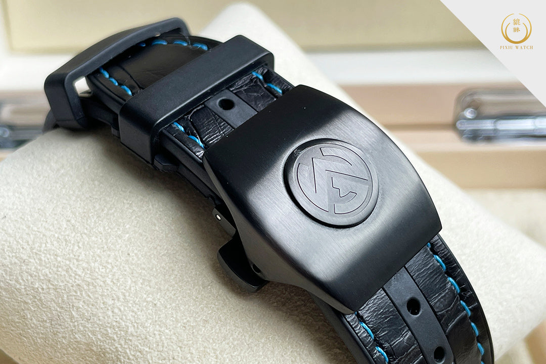 "New” Franck Muller Vanguard Classical Carbon Blue