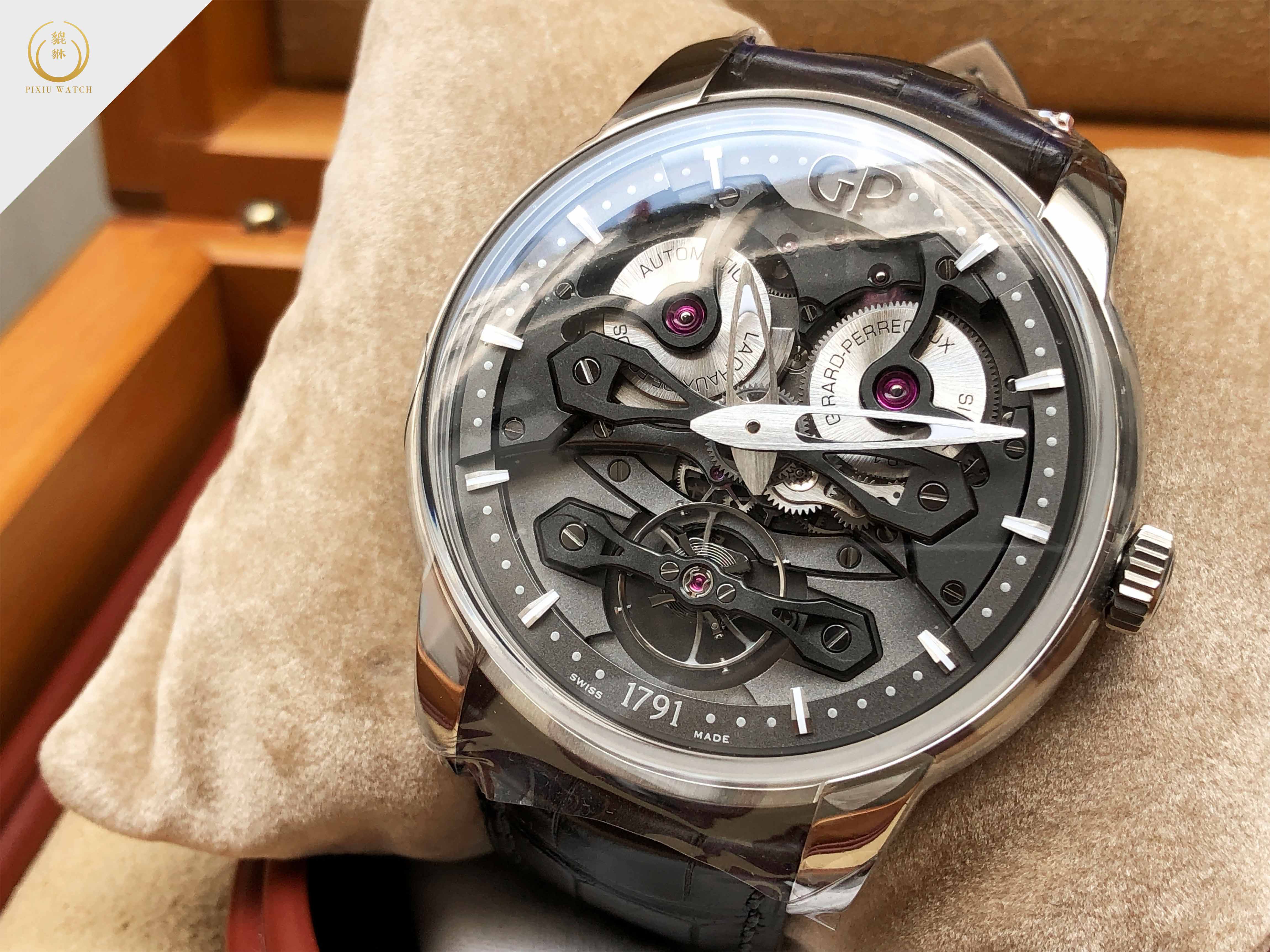 Girard-Perregaux Neo Bridges Titanium