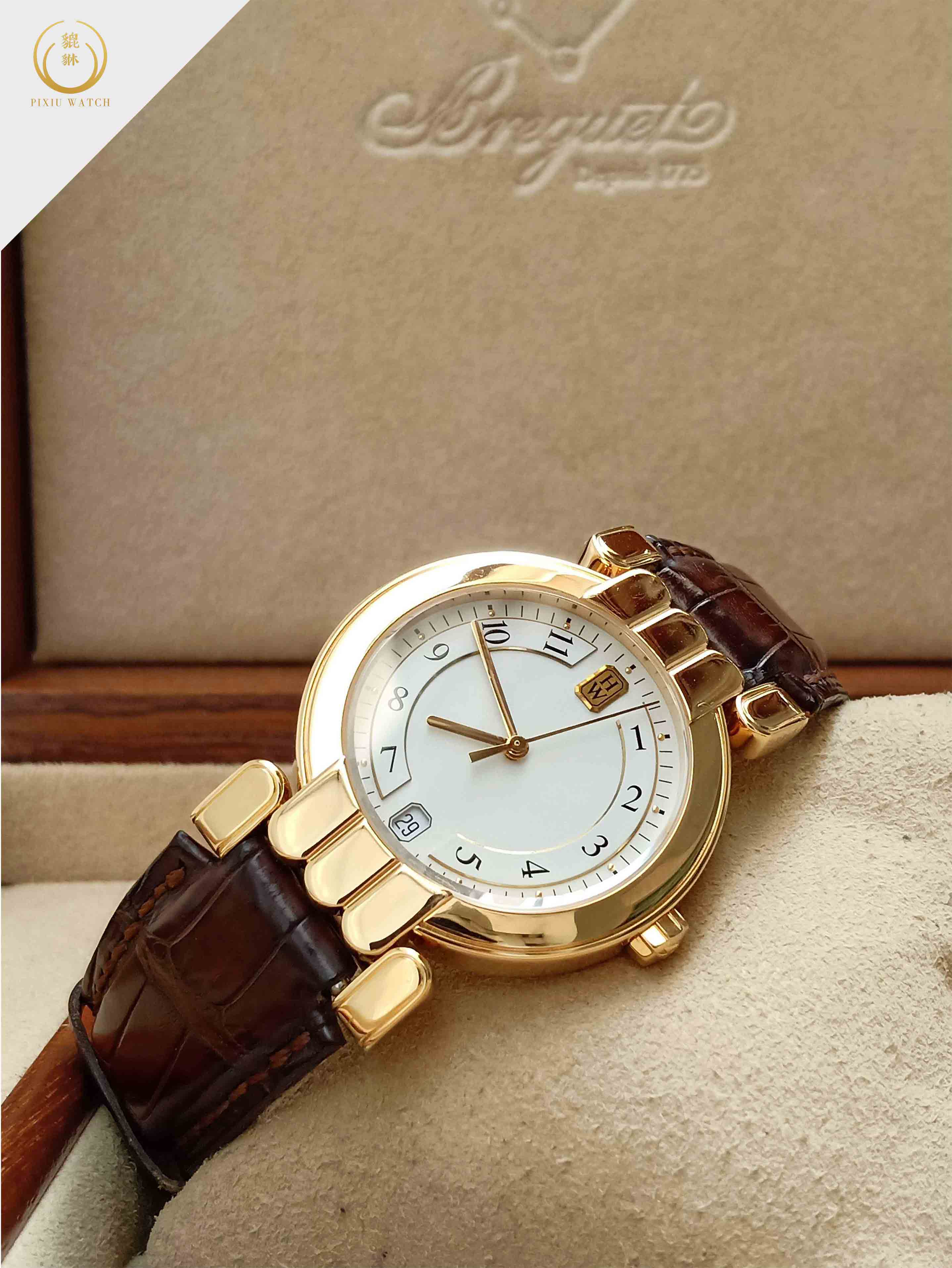 Harry Winston Premier Date 18K Yellow Gold
