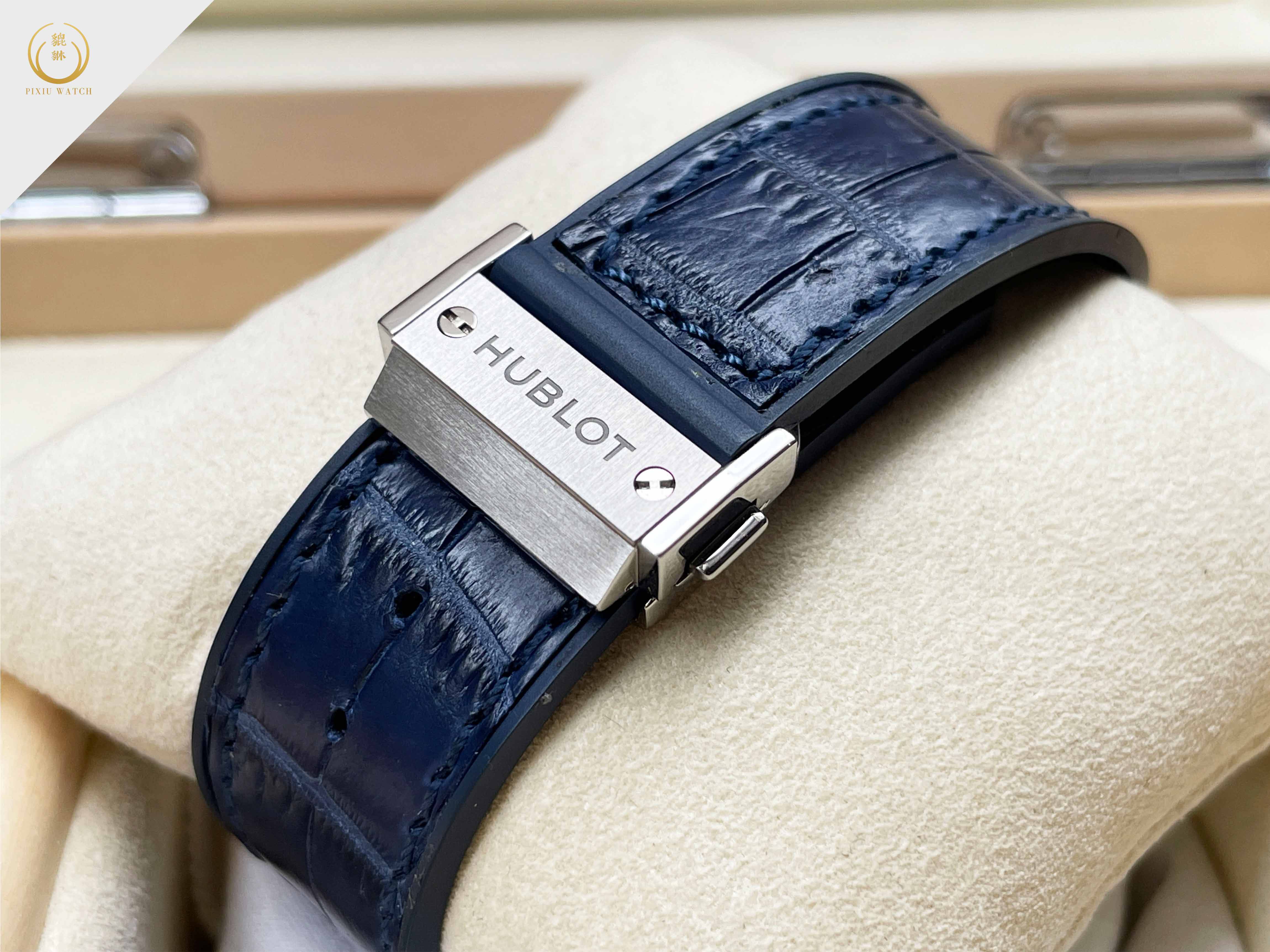 Hublot Classic Fusion Titanium Blue