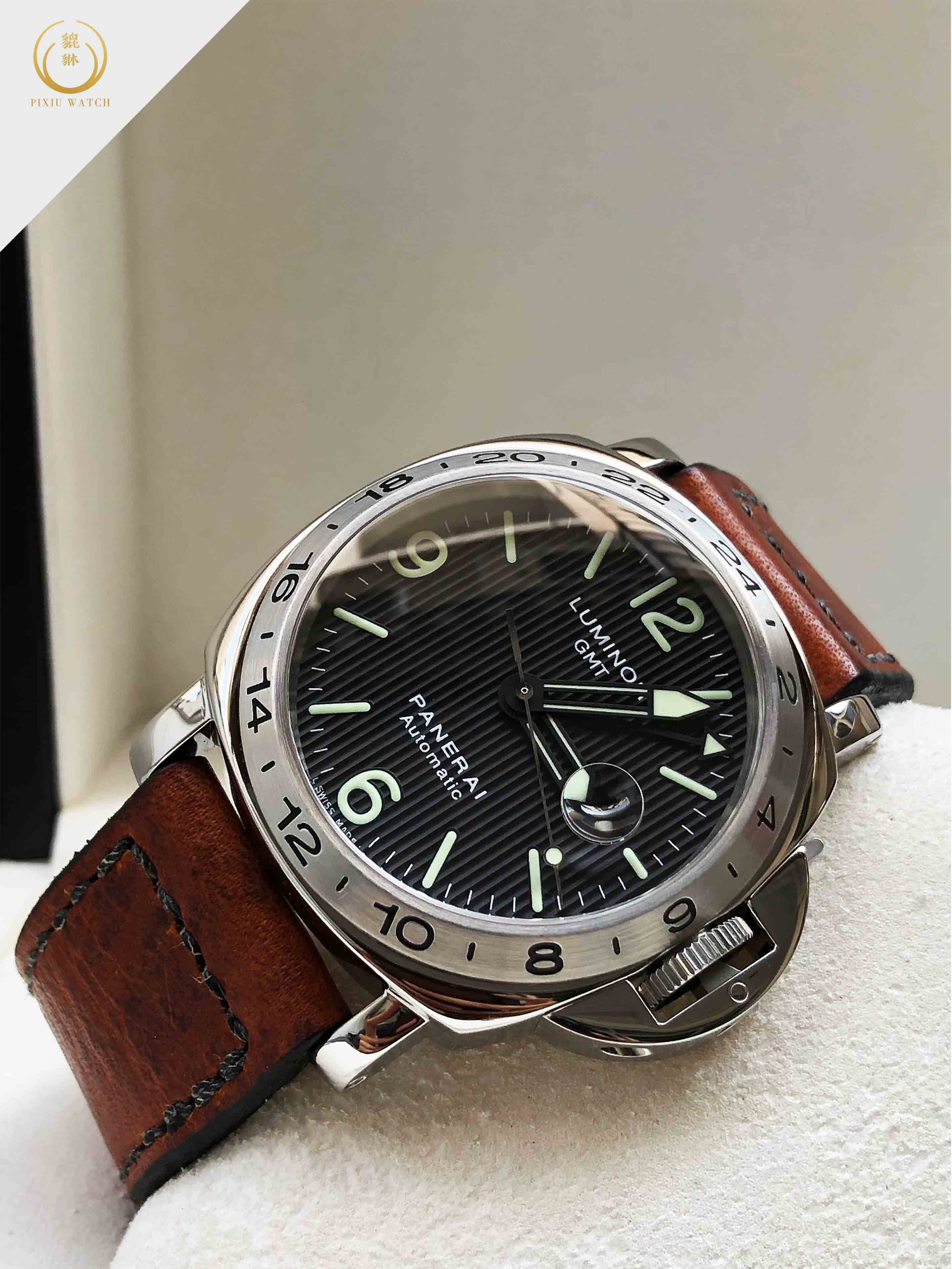 Panerai Luminor GMT “Tuxedo” Limited (PAM 29)