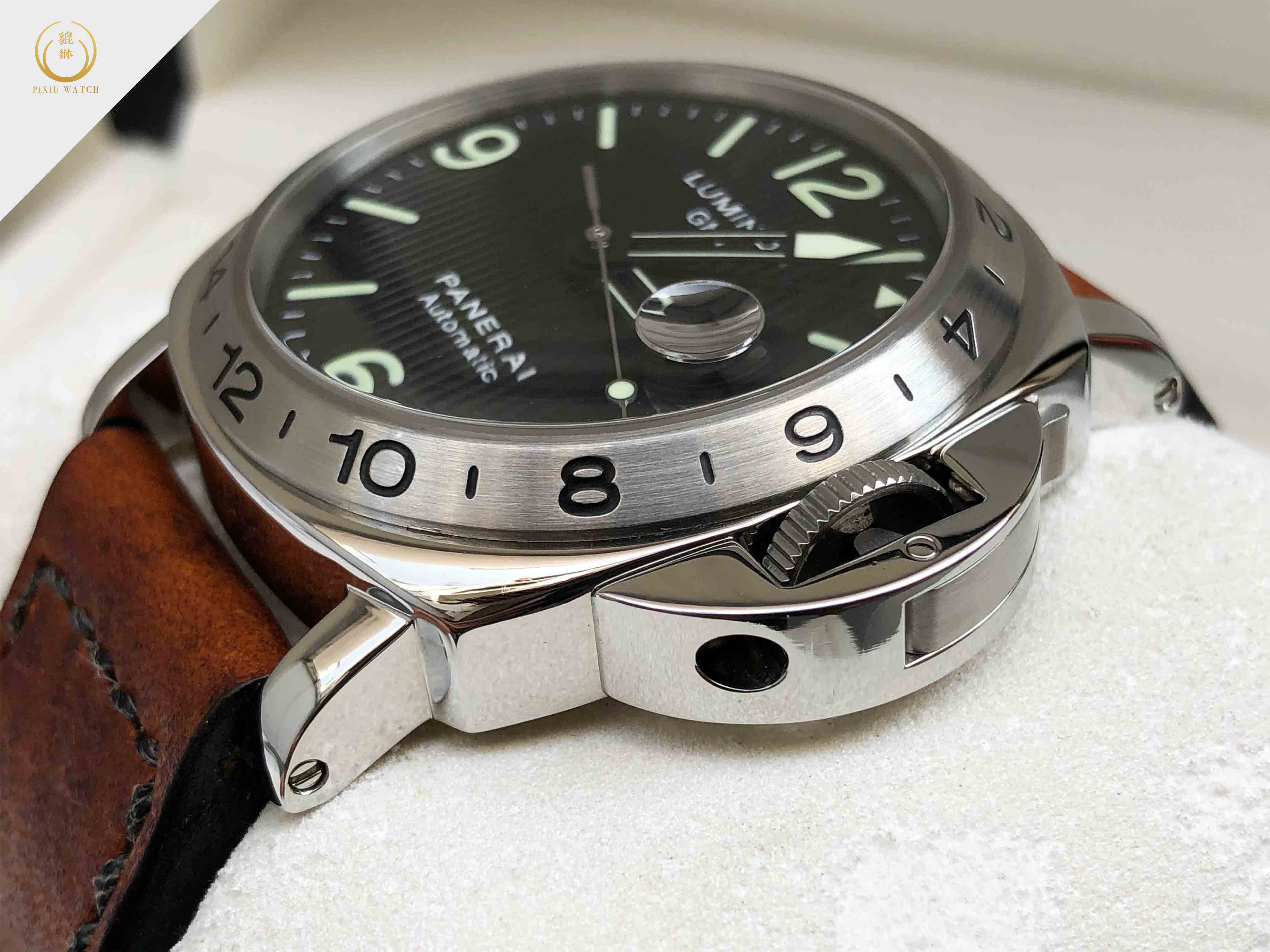 Panerai Luminor GMT “Tuxedo” Limited (PAM 29)