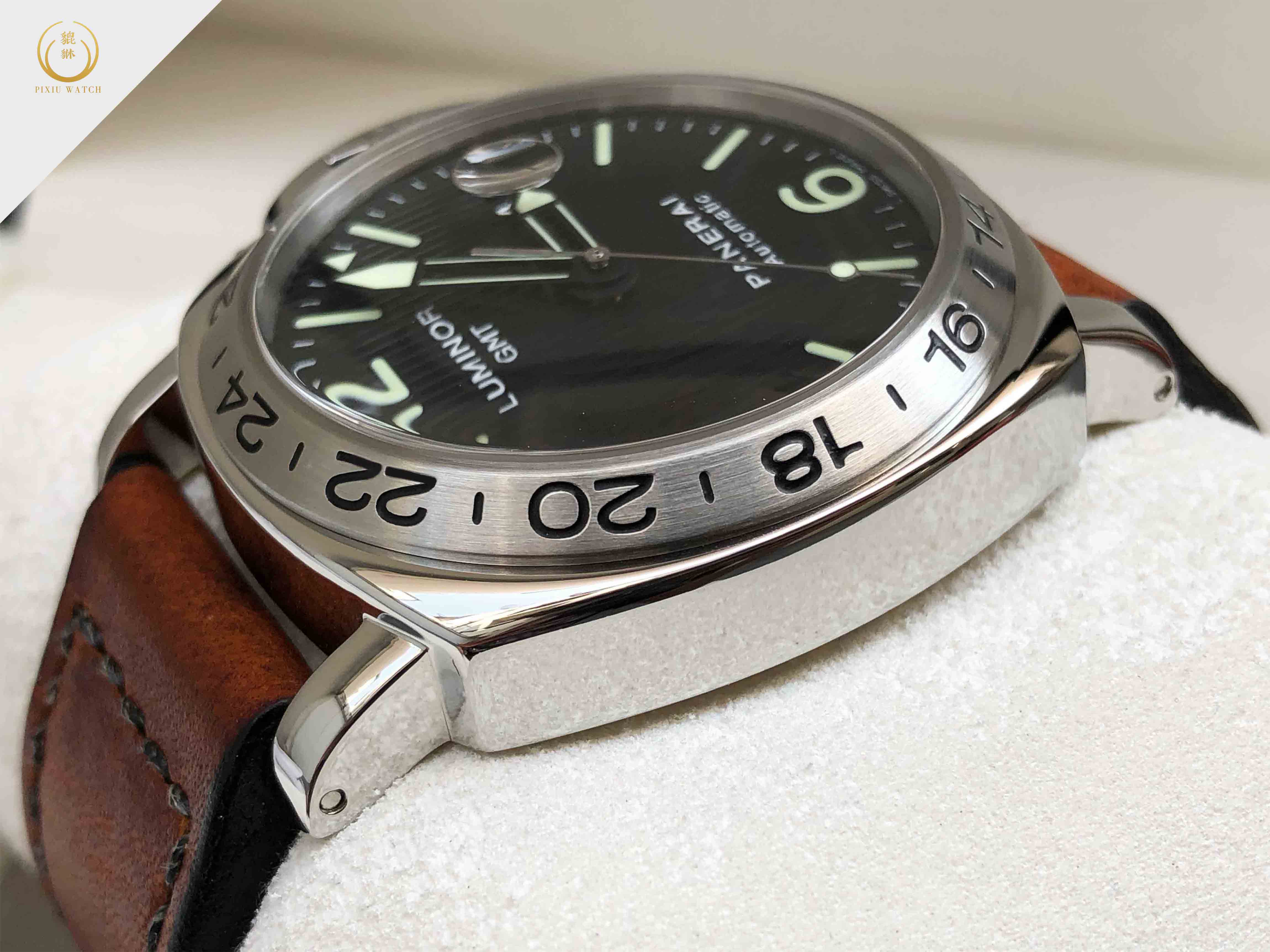 Panerai Luminor GMT “Tuxedo” Limited (PAM 29)