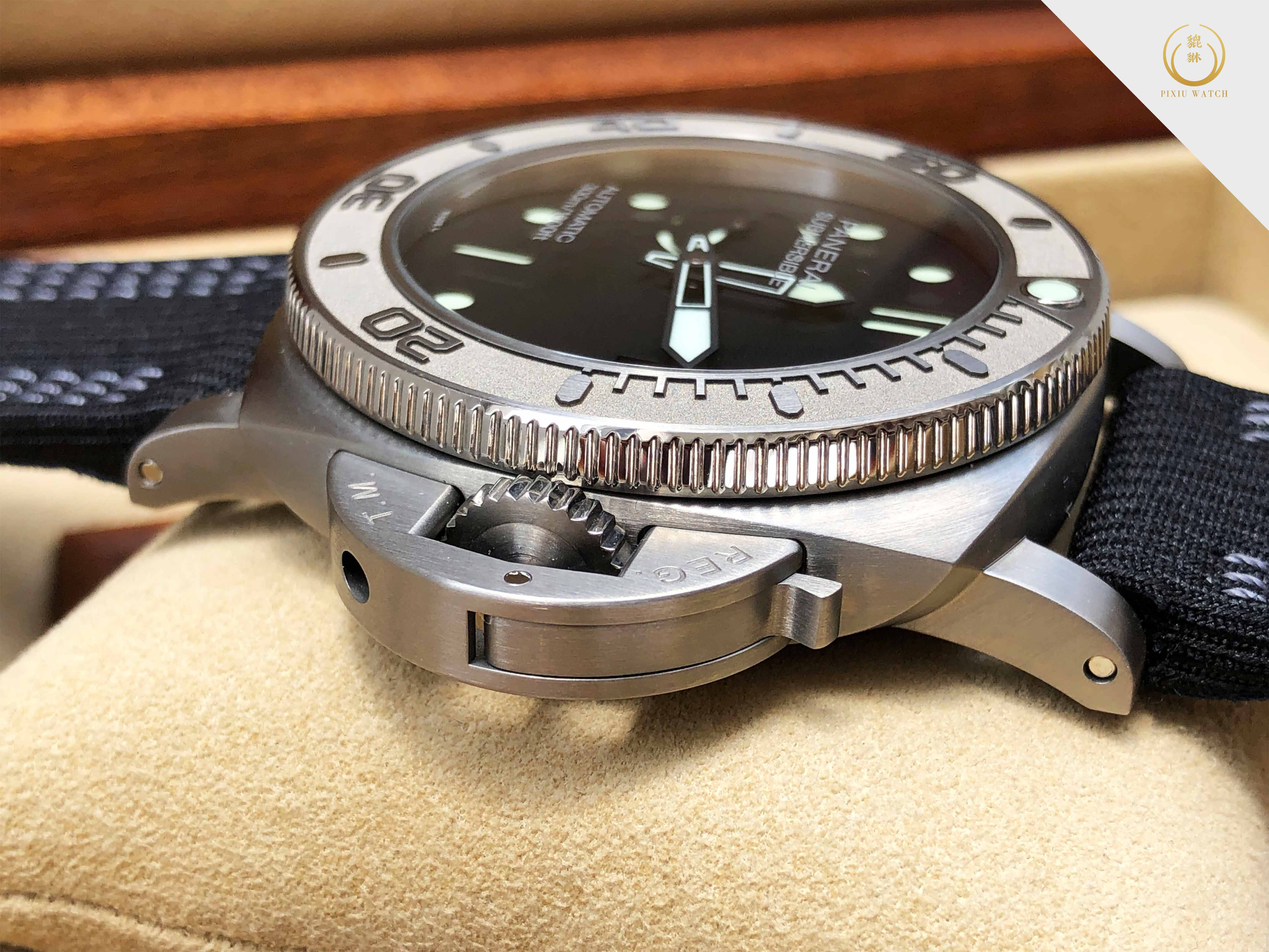 Panerai Submersible Mike Horn Edition PAM00984