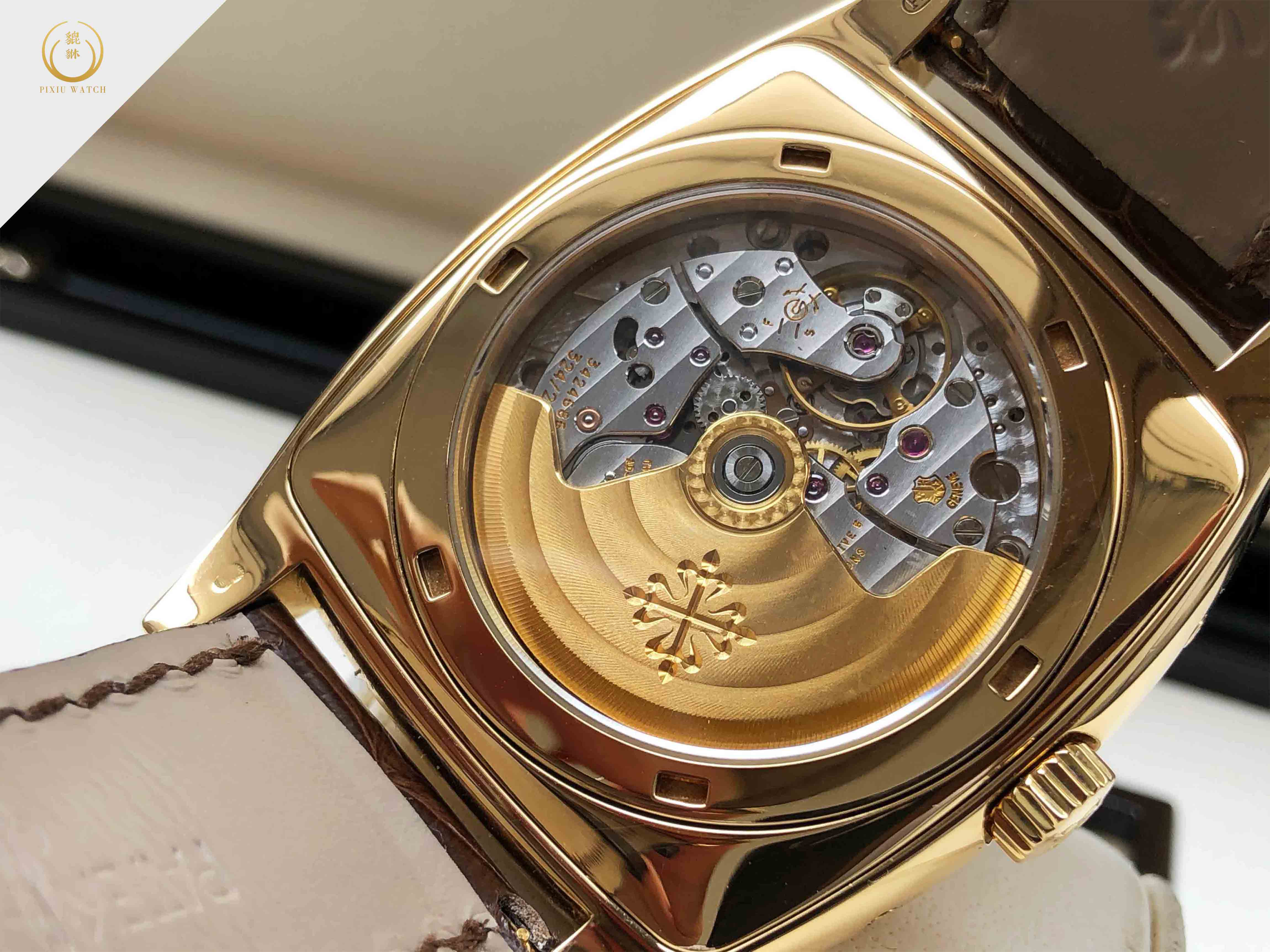 Patek Philippe Gondolo 5135K Annual Calendar Yellow Gold