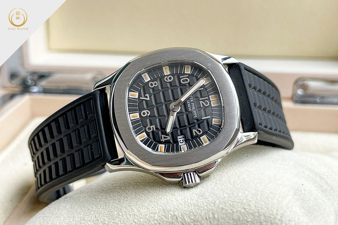 Patek Philippe Aquanaut 4960A-010 Ladies