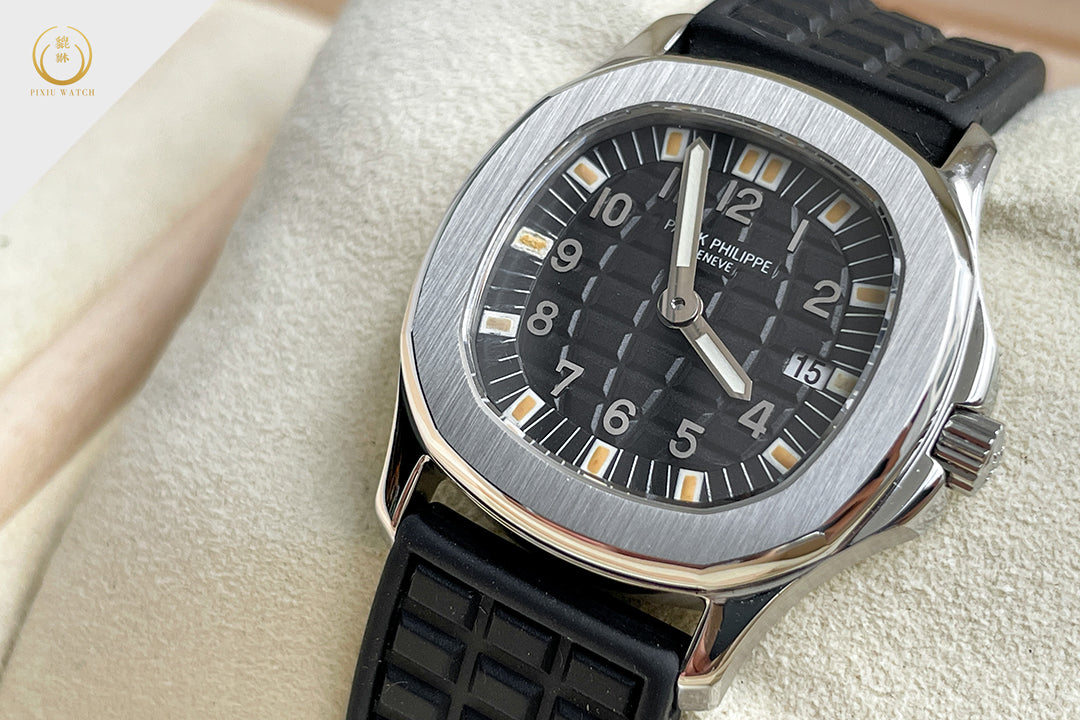 Patek Philippe Aquanaut 4960A-010 Ladies