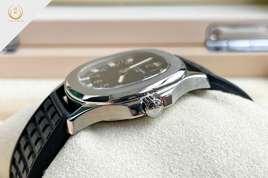 Patek Philippe Aquanaut 4960A-010 Ladies