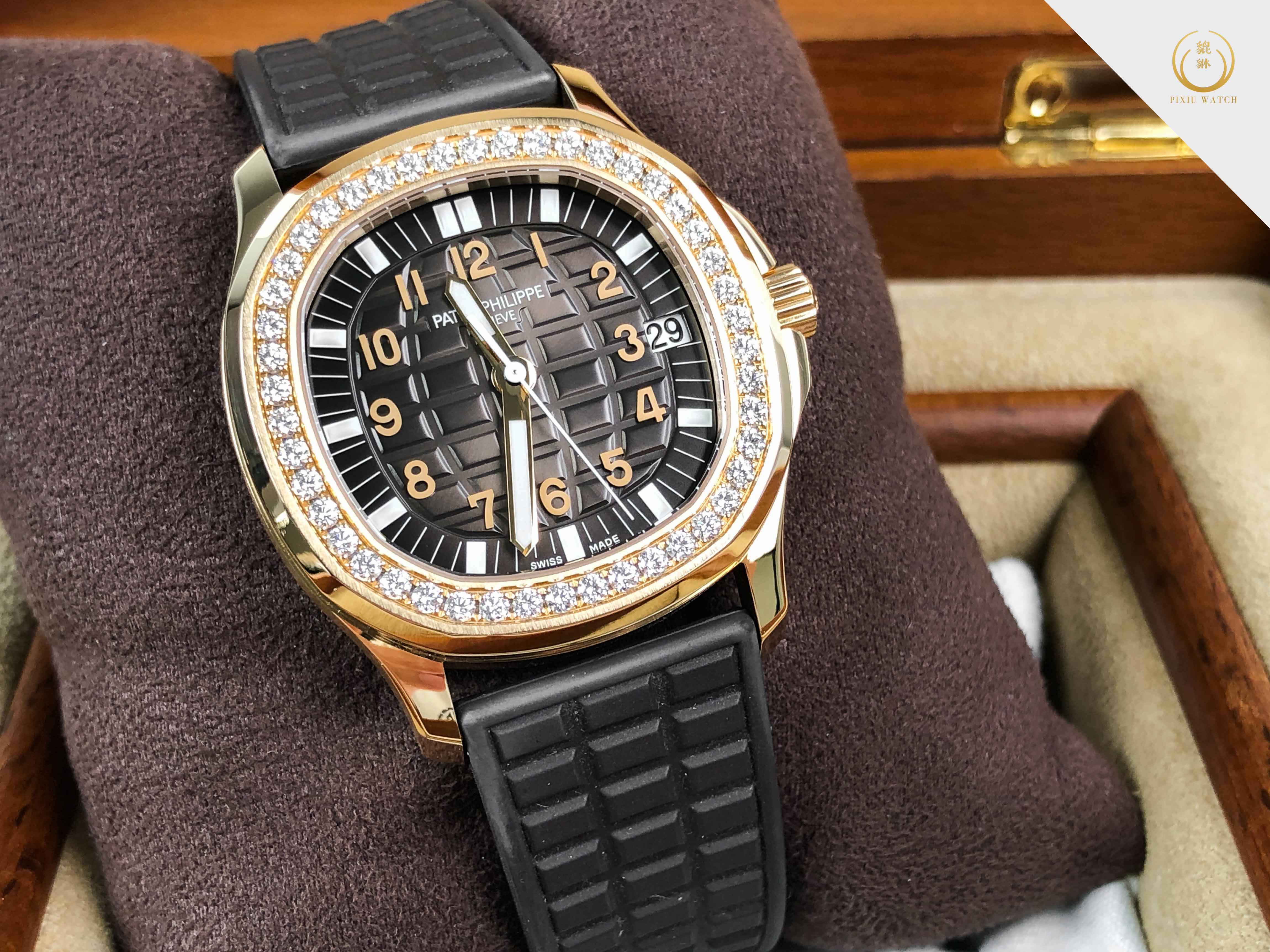 Patek Philippe Aquanaut 5068R-001
