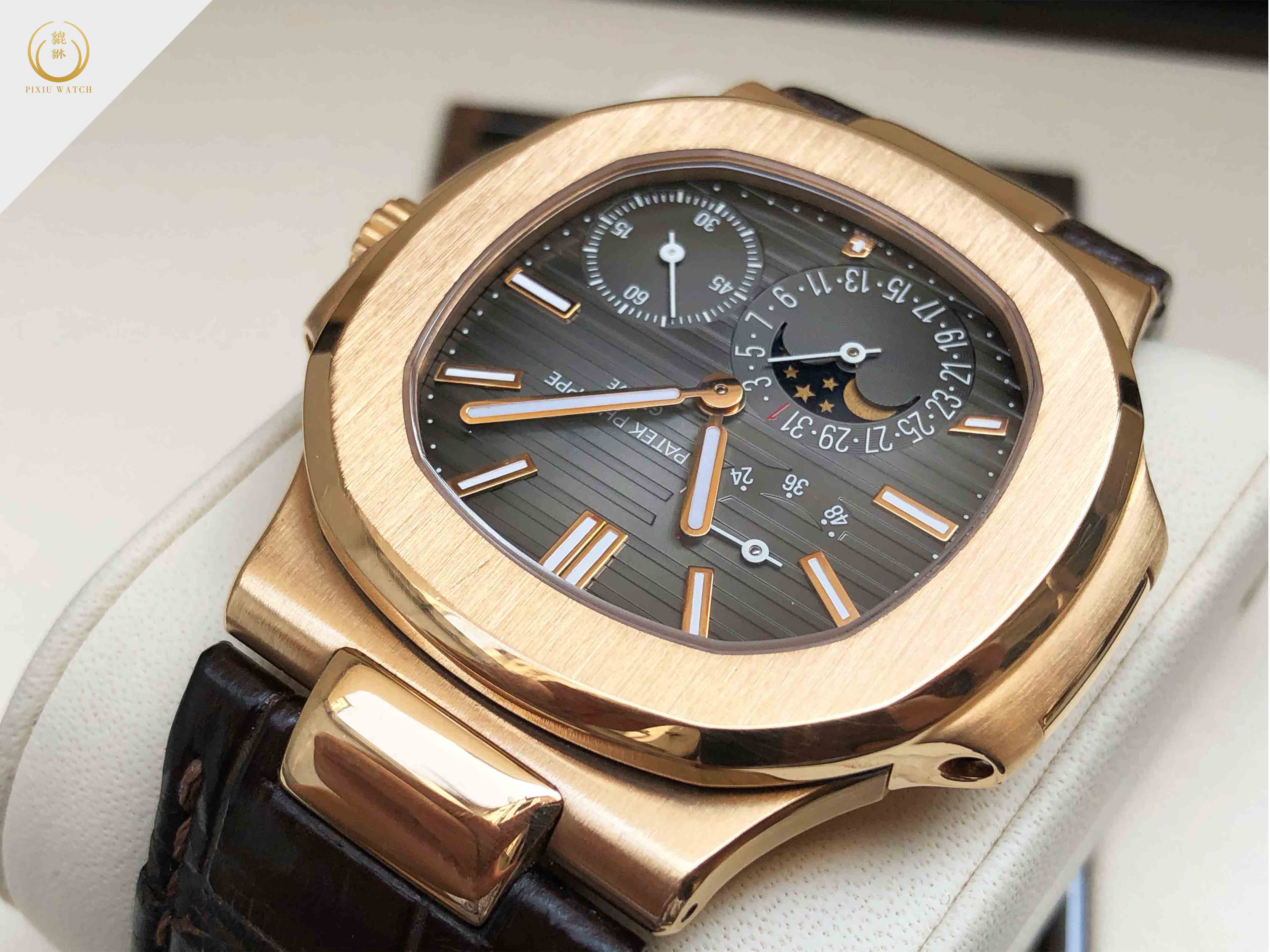 Patek Philippe Nautilus 5712R-001 Moon Phase Rose Gold