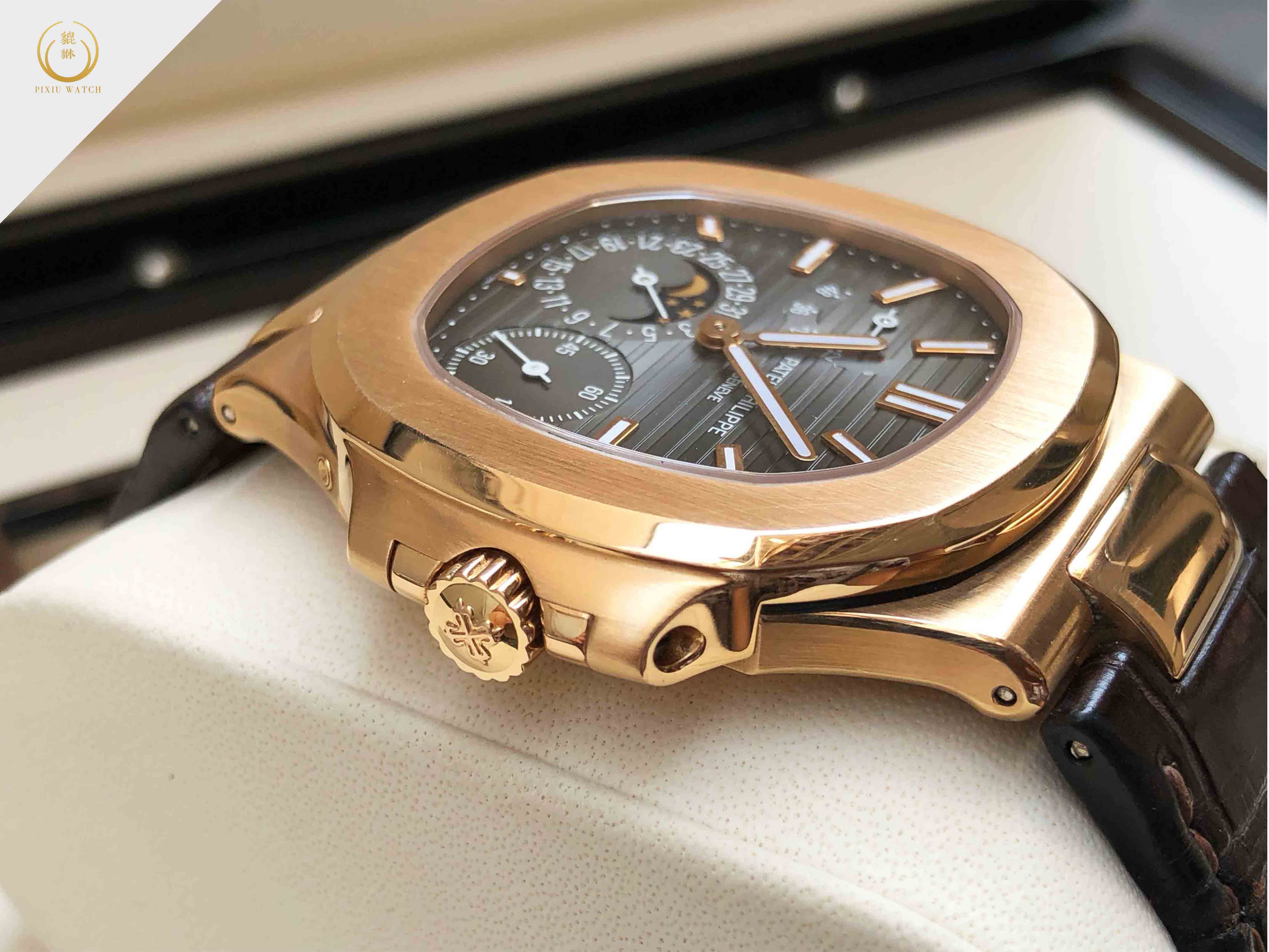 Patek Philippe Nautilus 5712R-001 Moon Phase Rose Gold