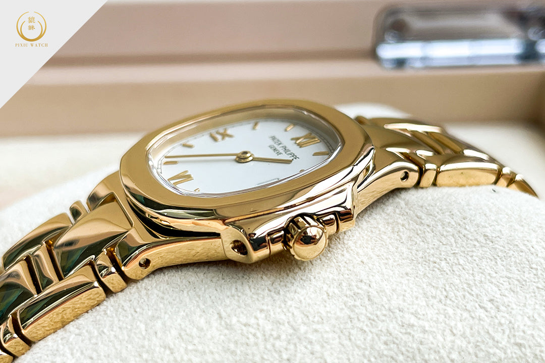 Patek Philippe Nautilus 4700-51J 18K Yellow Gold