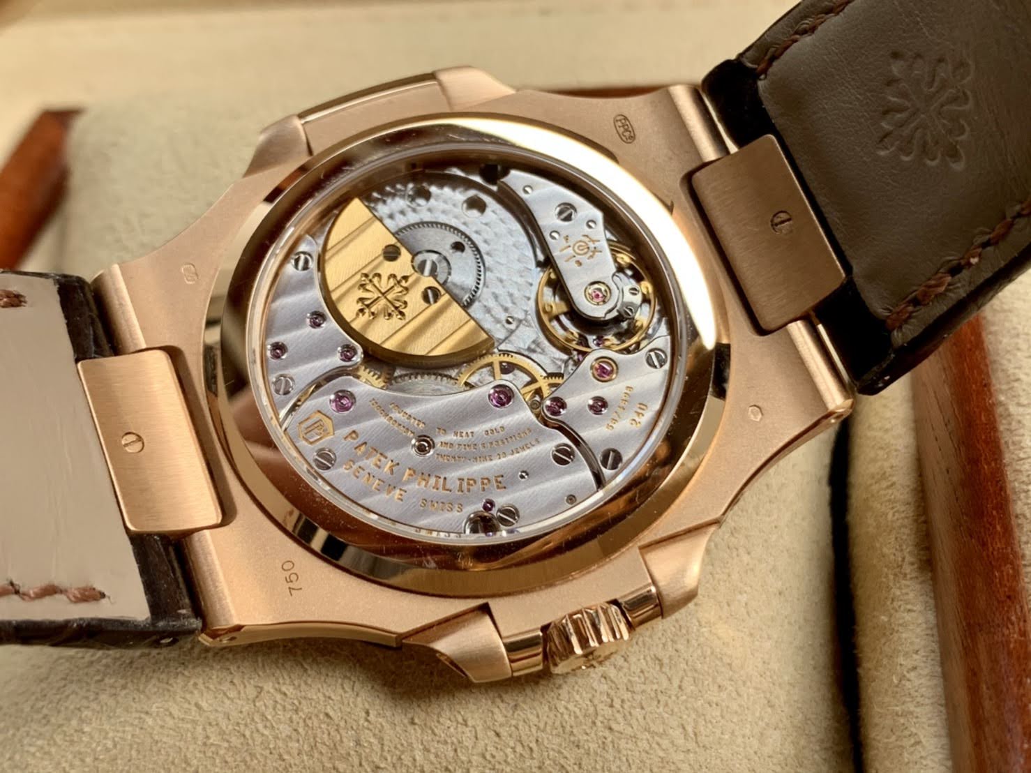 Patek Phillipe Nautilus 5712R Rosegold