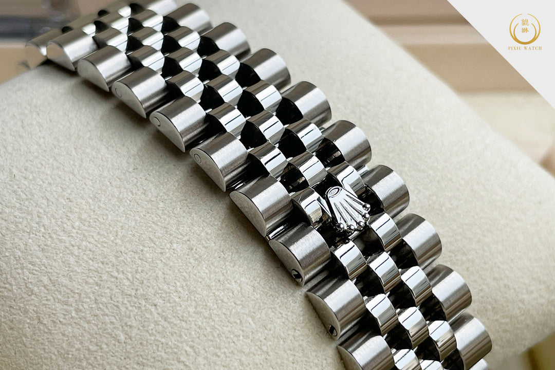 Rolex Datejust Silver Com Dial