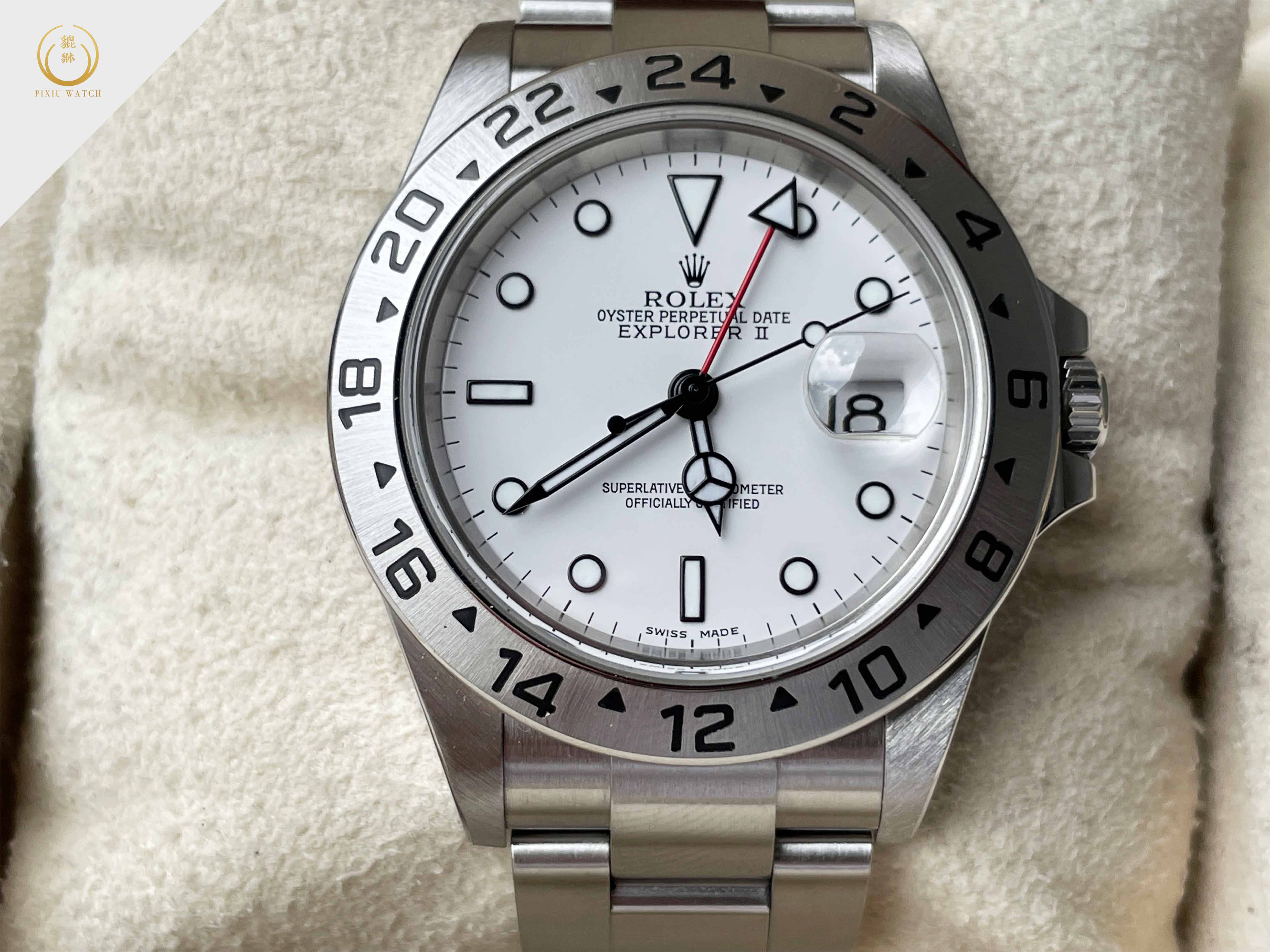 Rolex Explorer II หน้าขาว เข็มแดง