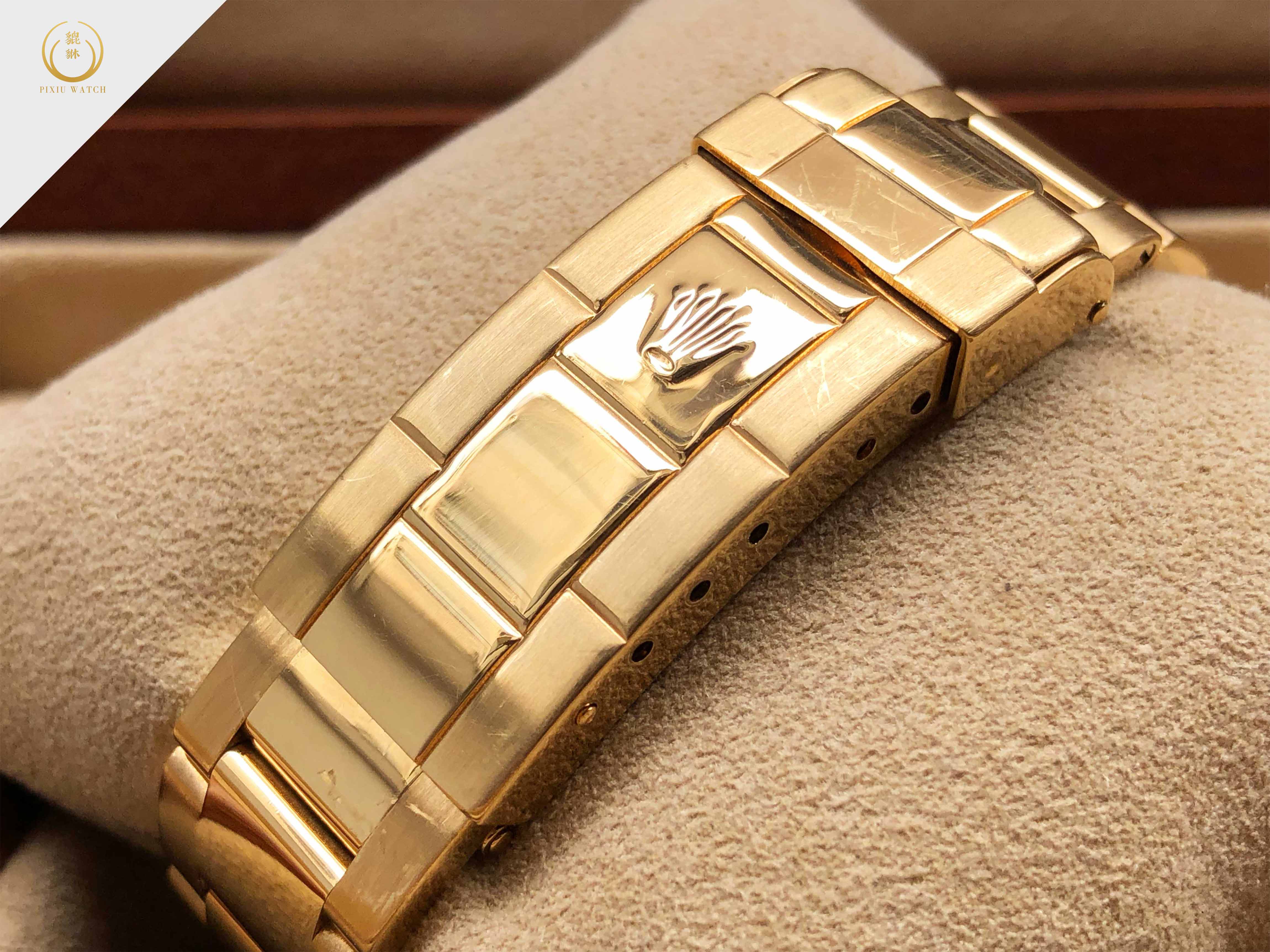 Rolex Submariner Date Full 18K Yellow Gold