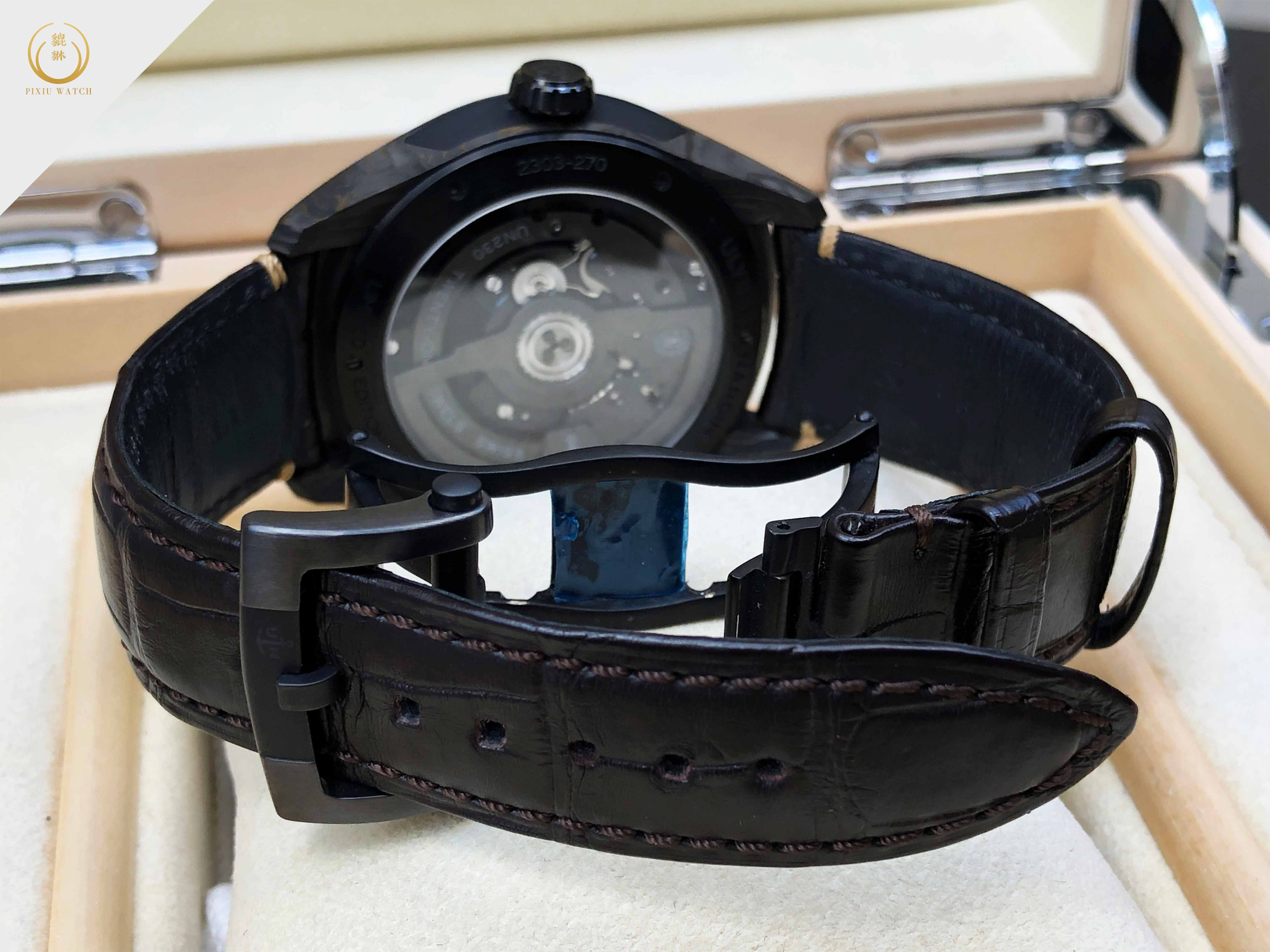 Ulysse Nardin Freak X Carbonium Gold The Hour Glass