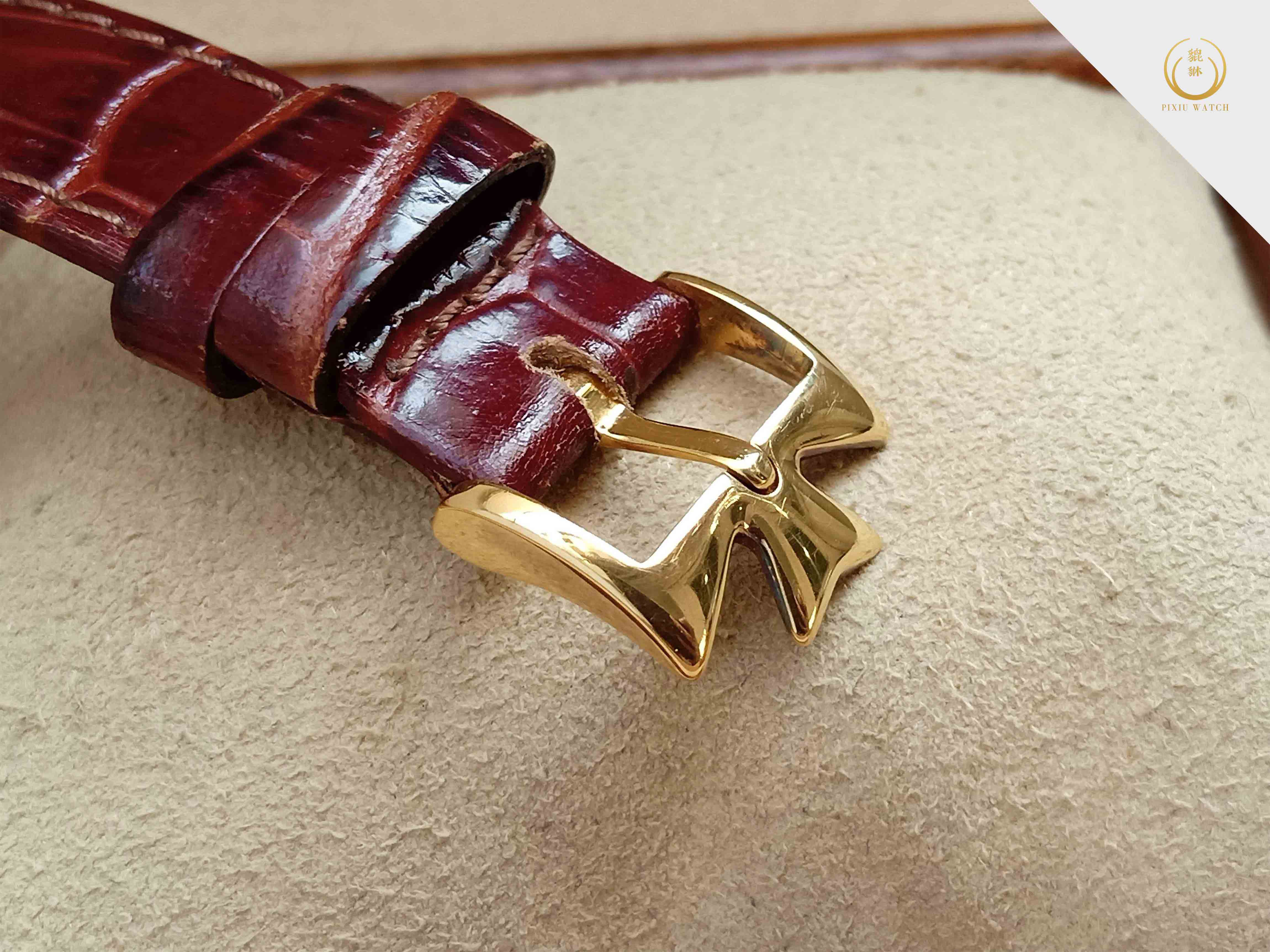 Vacheron Constantin Traditionnelle Ultra Thin Vintage Yellow Gold