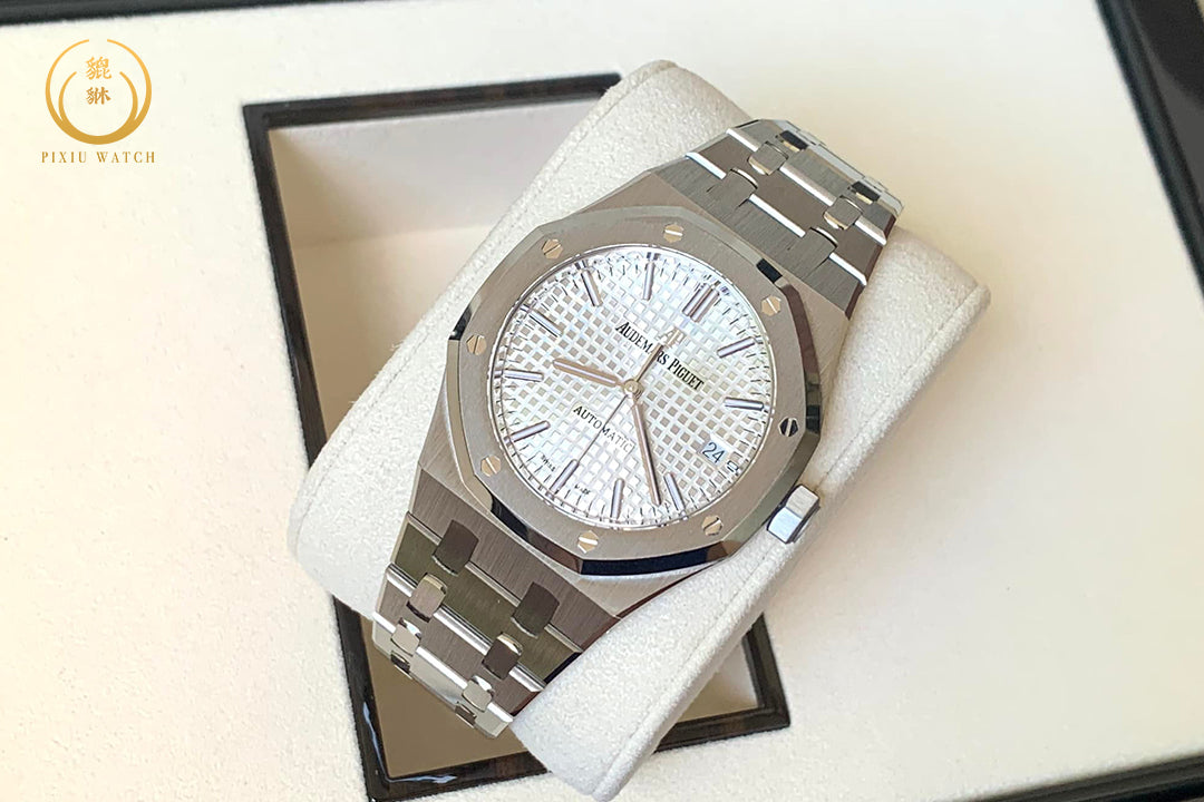 Audemars Piguet Royal Oak 15450st White Dial